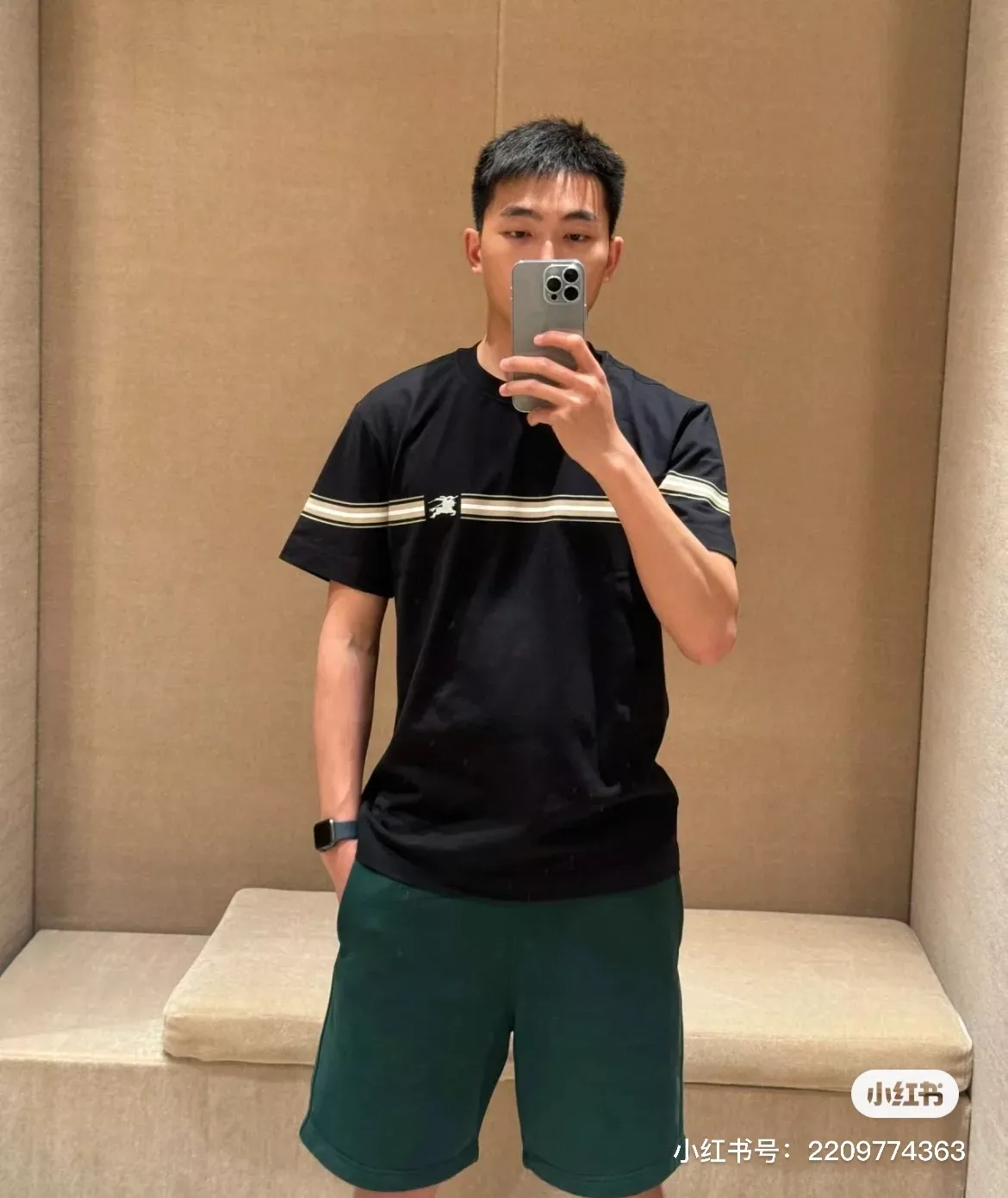 버버리 스트라이프 자수 반소매 티셔츠 상세 이미지 21