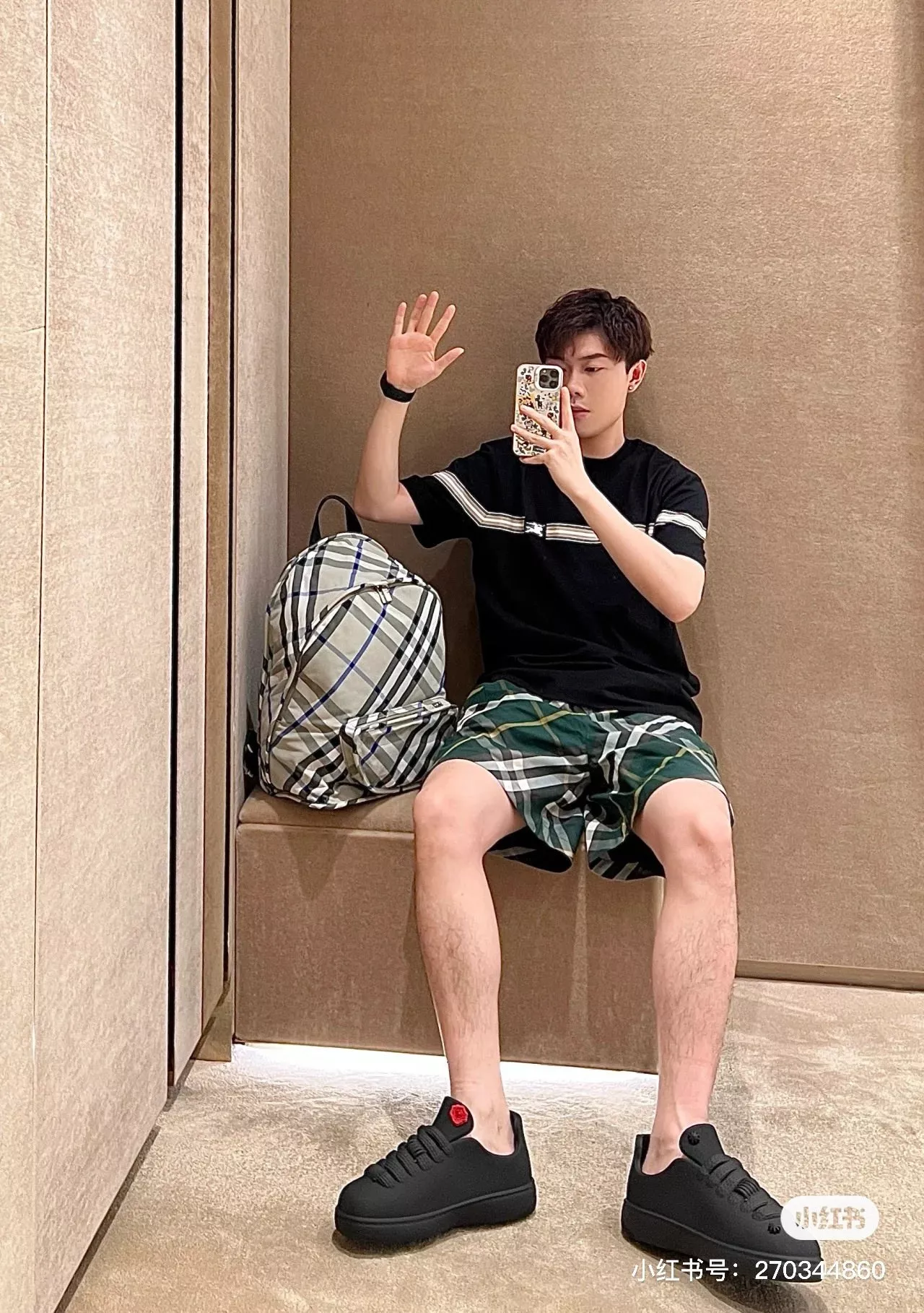 버버리 스트라이프 자수 반소매 티셔츠 상세 이미지 25