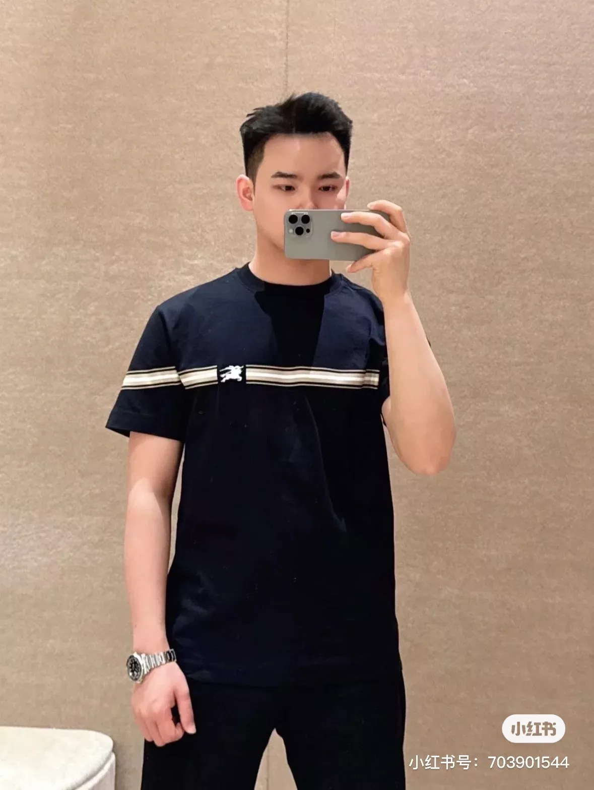 버버리 스트라이프 자수 반소매 티셔츠 상세 이미지 24