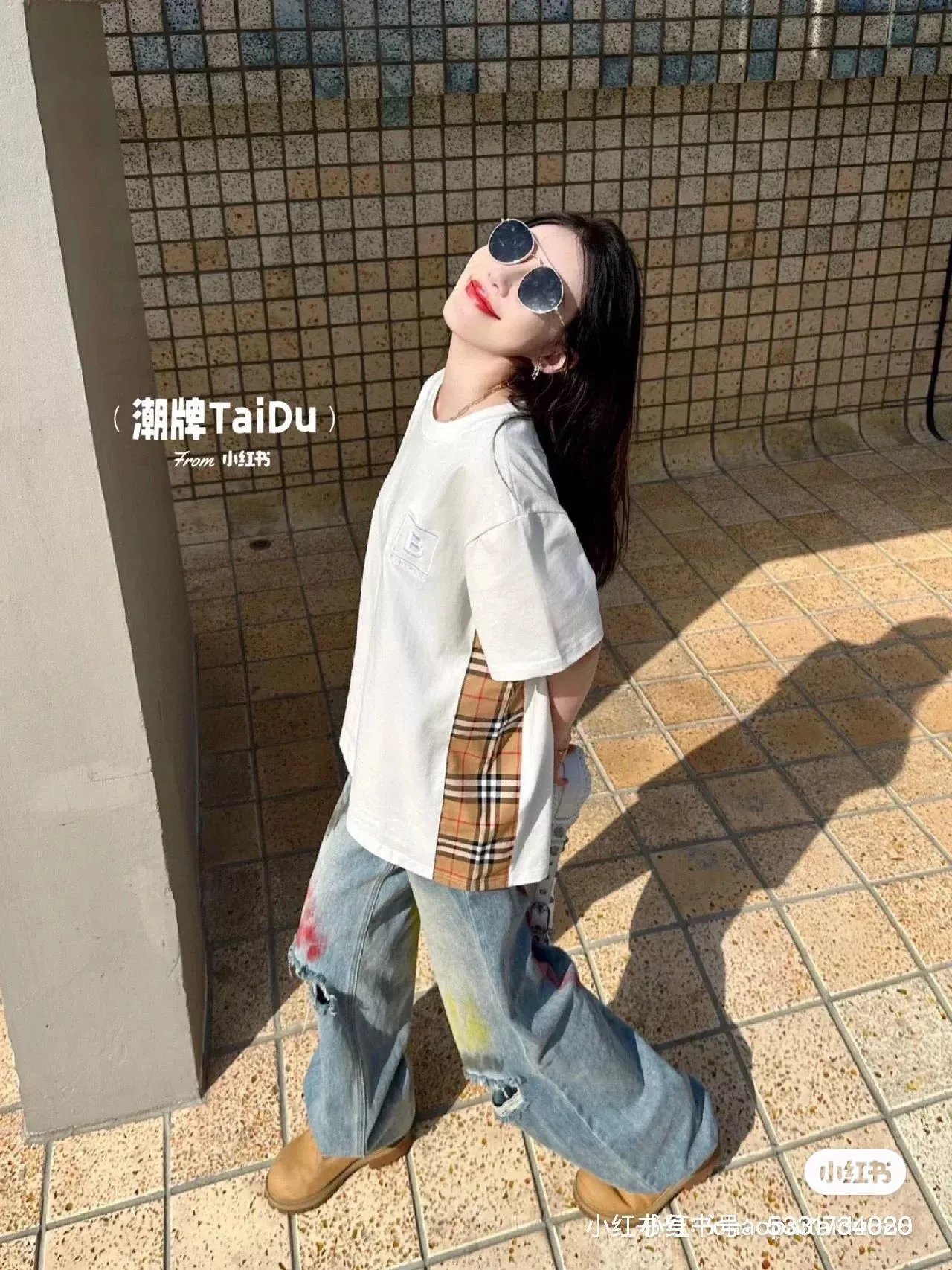 버버리 사이드 체크 패널 루즈핏 반소매 티셔츠 상세 이미지 46