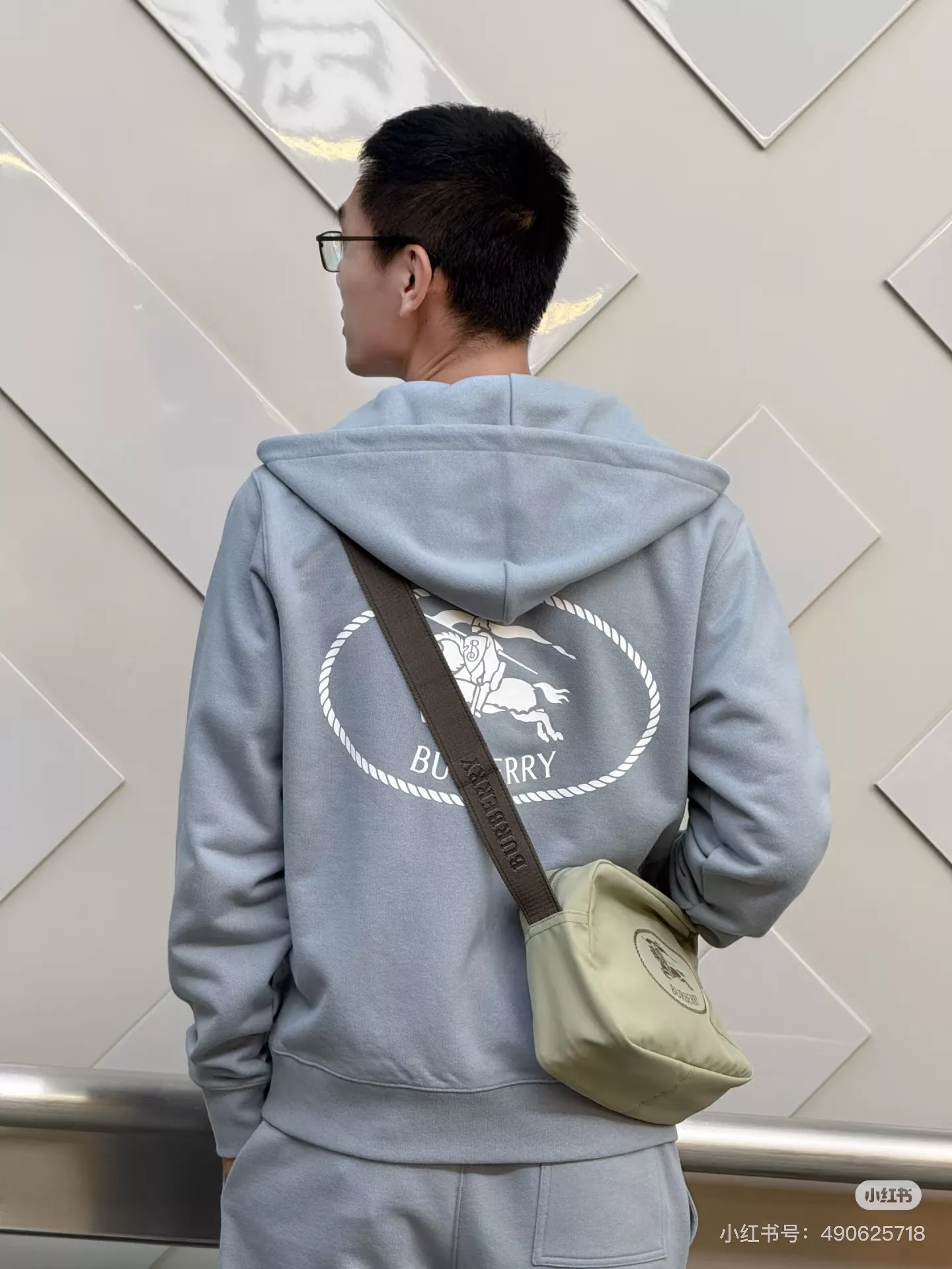 버버리 기사 문양 코튼 후드 집업 상세 이미지 28