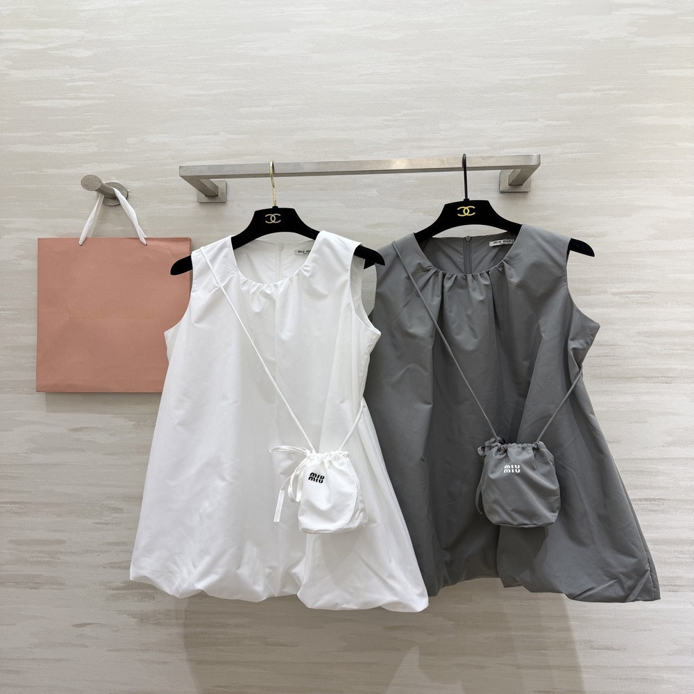 미우미우 소녀풍 민소매 벌룬 원피스