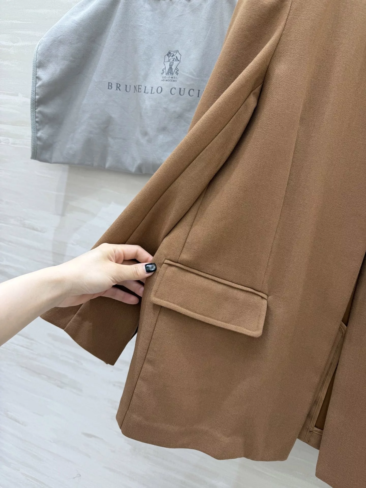 브루넬로쿠치넬리 카멜 노카라 테일러드 재킷 상세 이미지 7