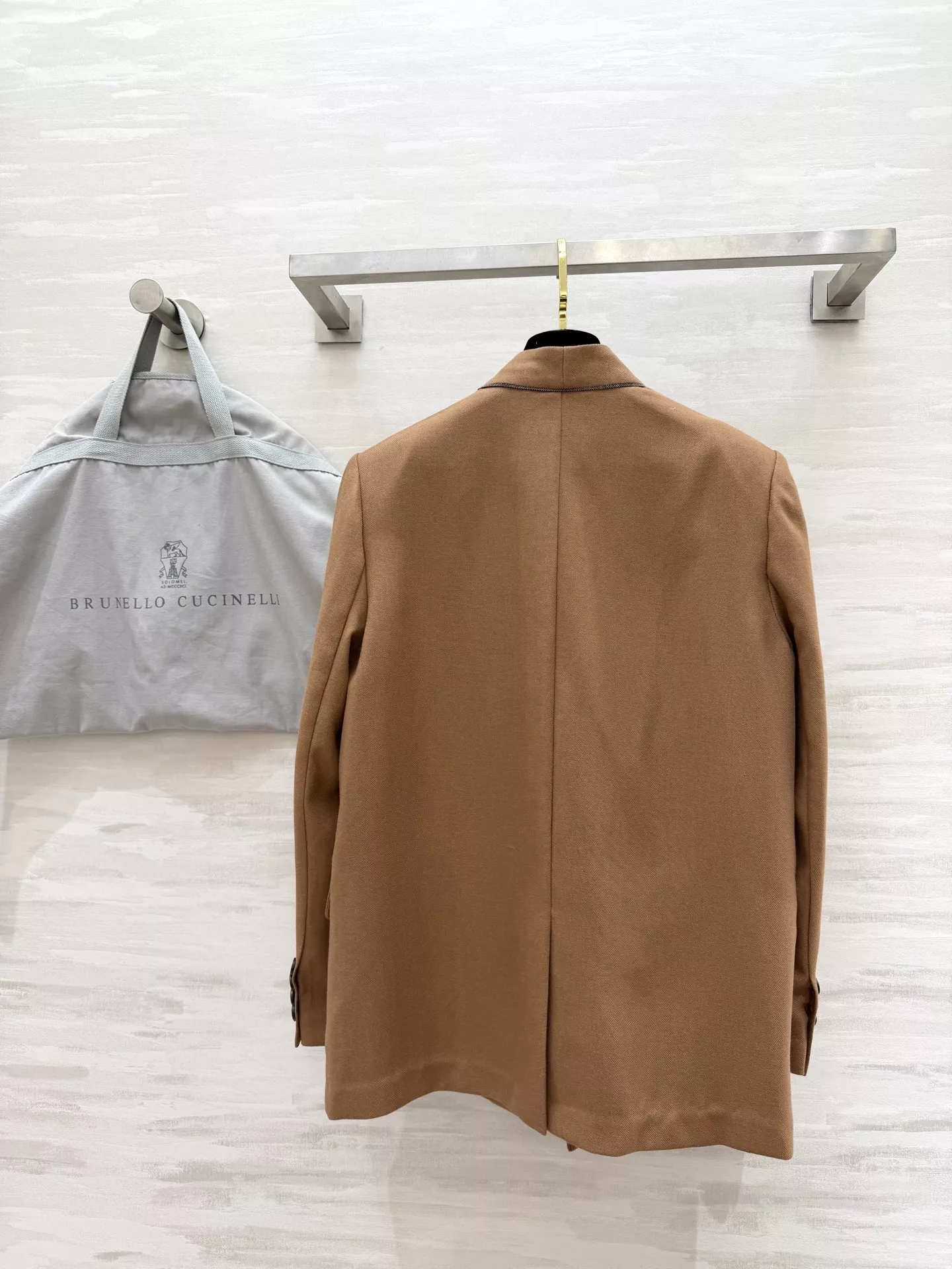 브루넬로쿠치넬리 카멜 노카라 테일러드 재킷 상세 이미지 6