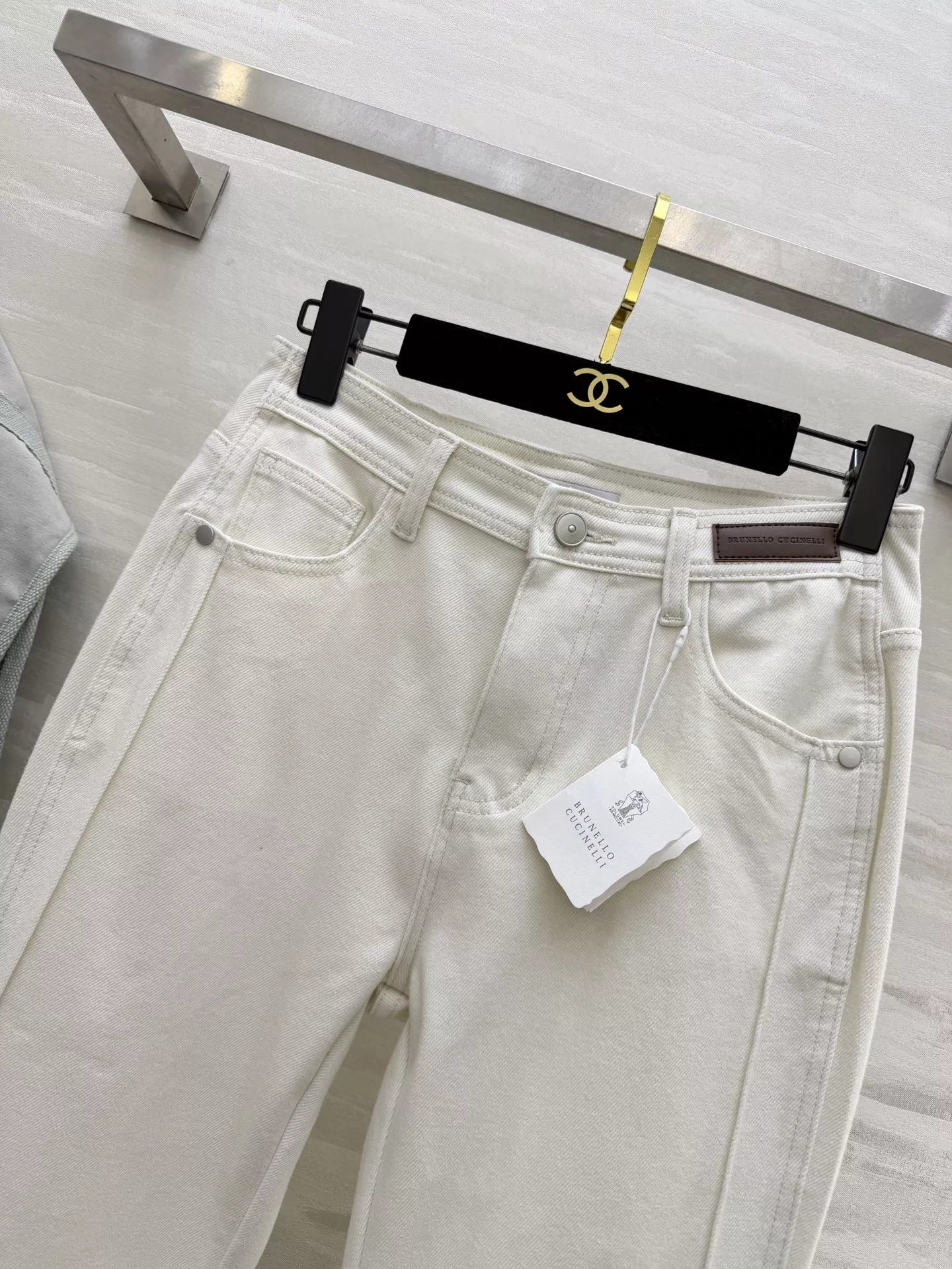 브루넬로쿠치넬리 여성 미들라인 세미 부츠컷 데님 팬츠 상세 이미지 2