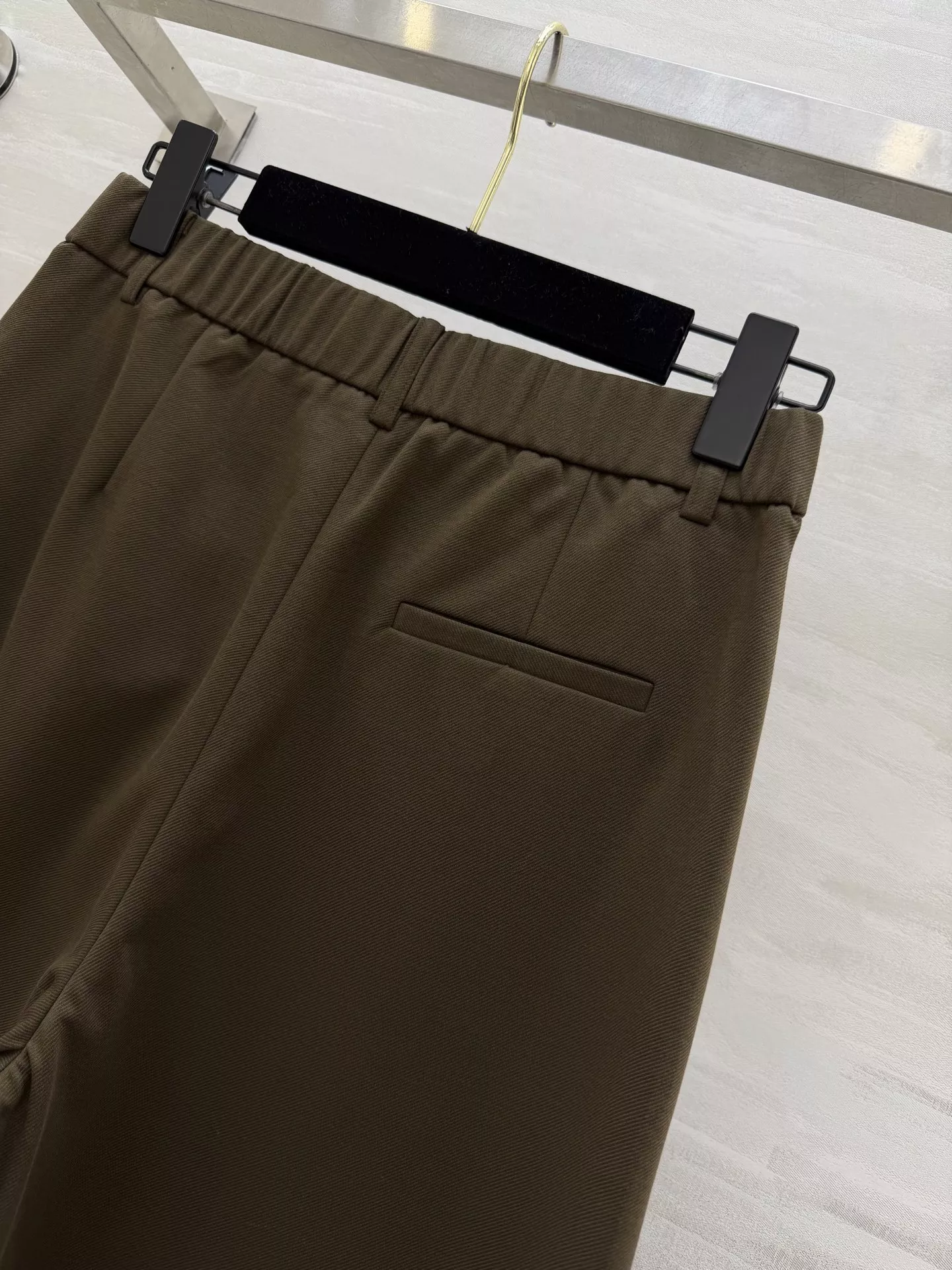 로에베 커브 절개 와이드 캐주얼 팬츠 상세 이미지 14
