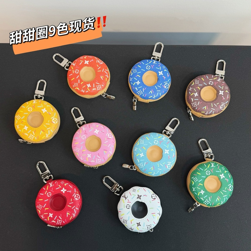 루이비통 도넛 이어폰 백장식