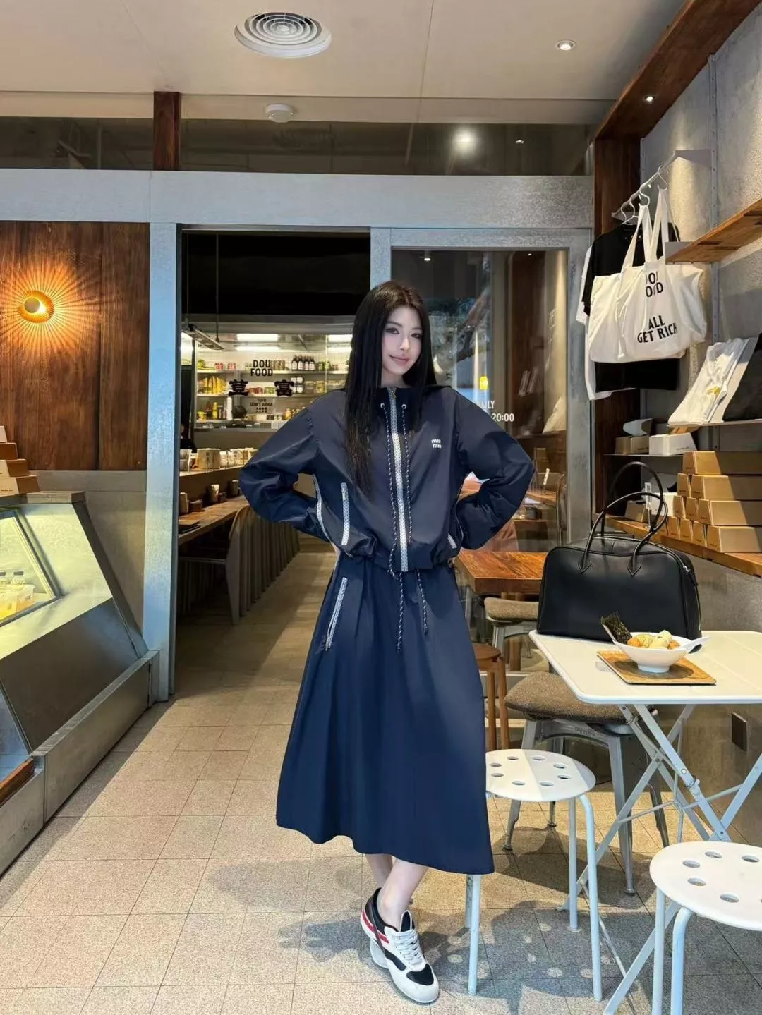 미우미우 나일론 카고 밴딩 스커트 상세 이미지 24