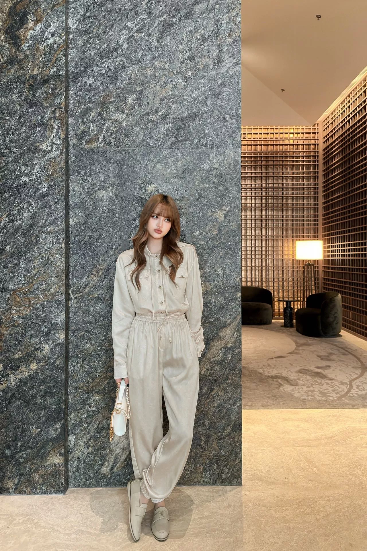 루이비통 모노그램 후드 셔츠 팬츠 세트 상세 이미지 47
