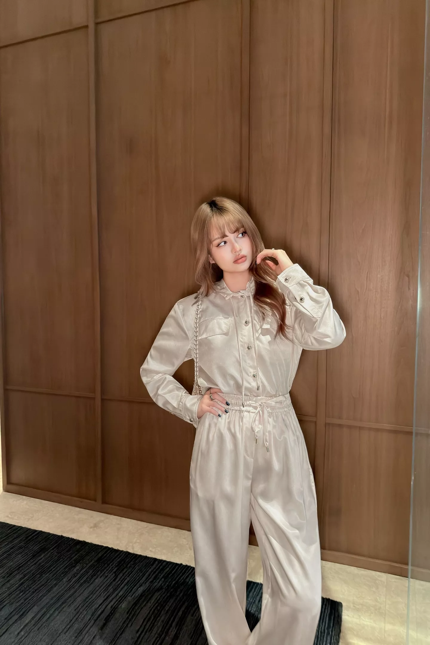 루이비통 모노그램 후드 셔츠 팬츠 세트 상세 이미지 51