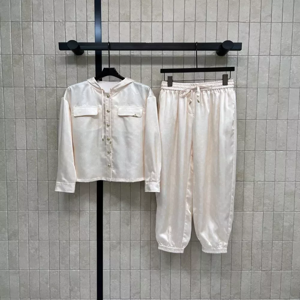 루이비통 모노그램 후드 셔츠 팬츠 세트