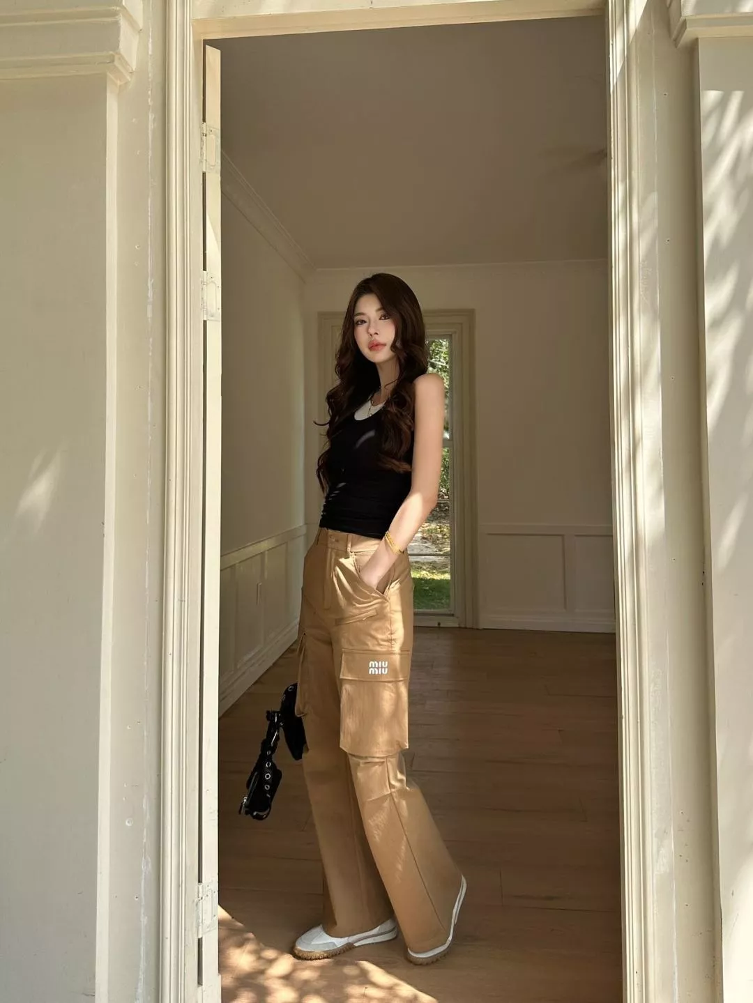 미우미우 하이웨이스트 와이드 카고 팬츠 상세 이미지 23