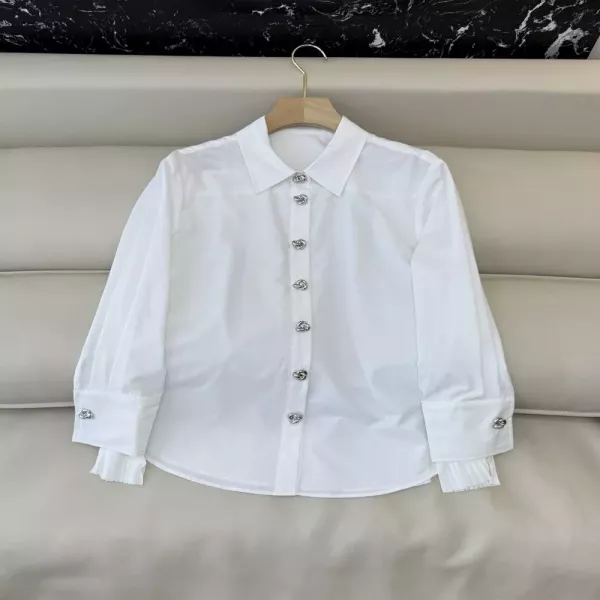 노브랜드 플라워 메탈 버튼 화이트 셔츠