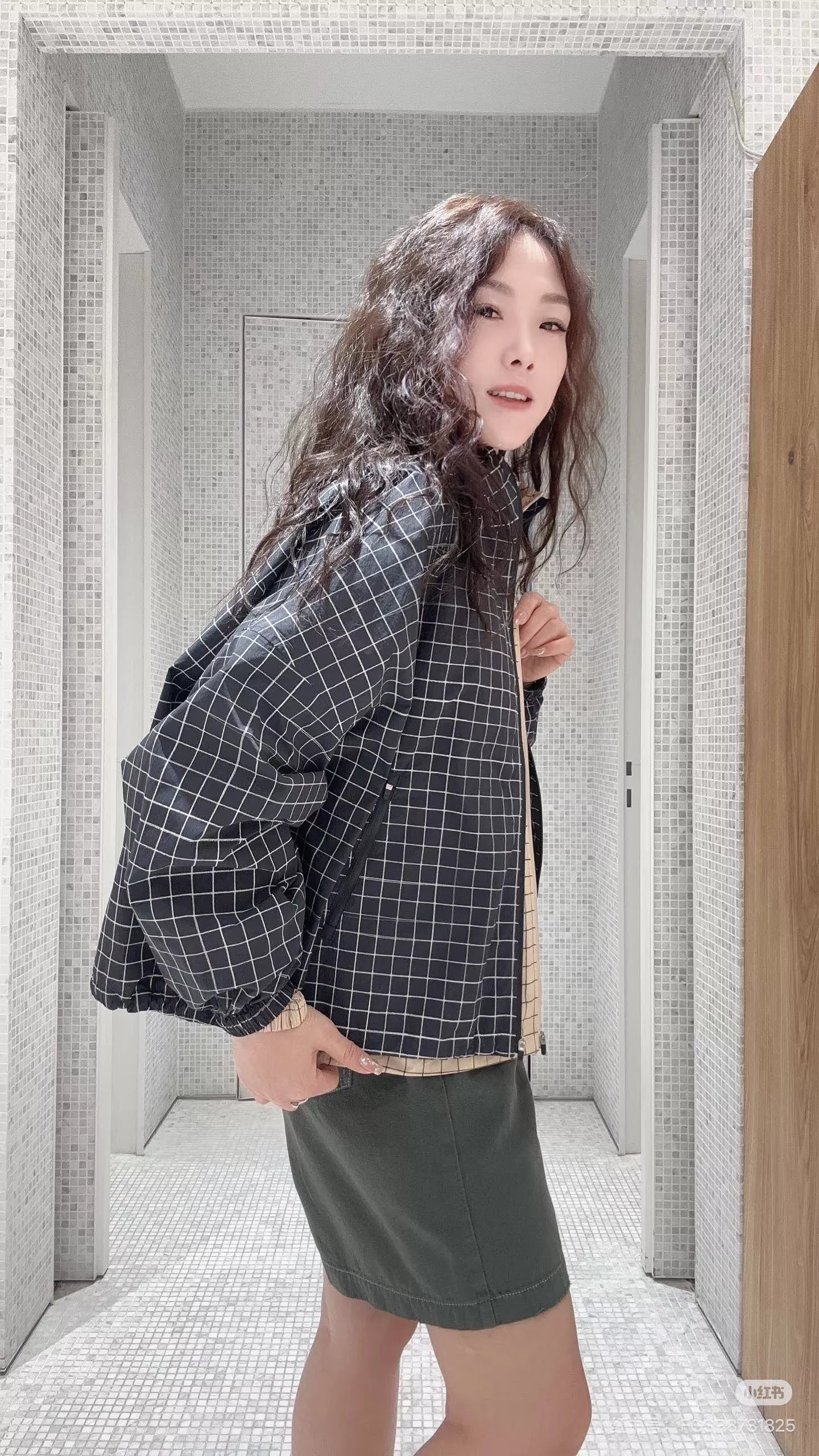노브랜드 체크 패턴 스탠드넥 숏 재킷 상세 이미지 42