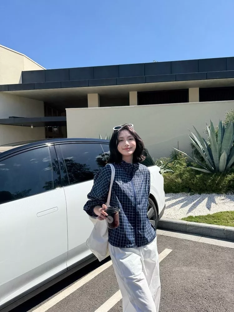 노브랜드 체크 패턴 스탠드넥 숏 재킷 상세 이미지 43