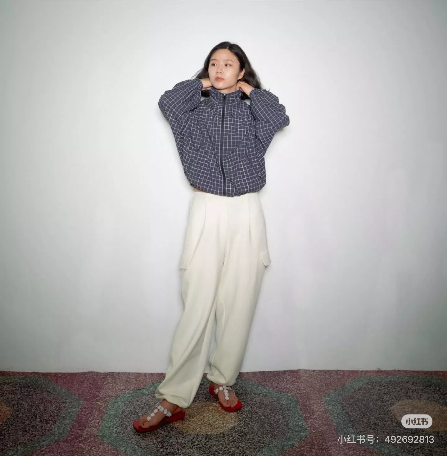 노브랜드 체크 패턴 스탠드넥 숏 재킷 상세 이미지 49