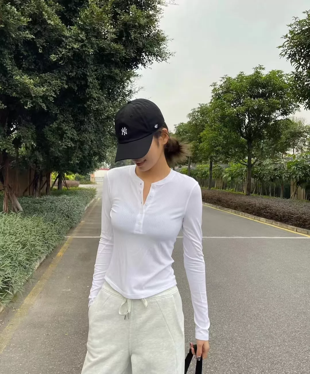 룰루레몬 헨리넥 리브드 슬림핏 티셔츠 상세 이미지 46