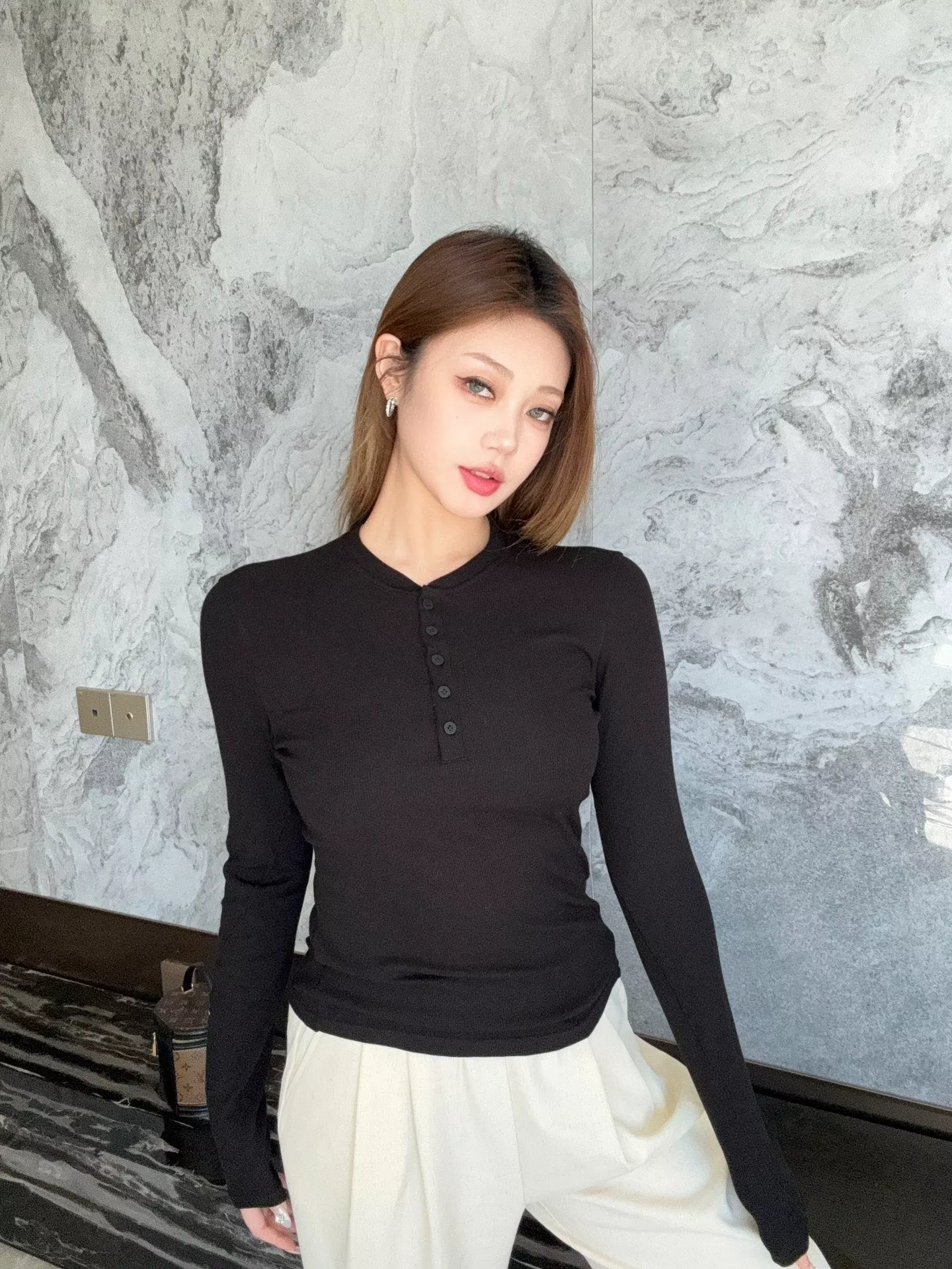 룰루레몬 헨리넥 리브드 슬림핏 티셔츠 상세 이미지 38