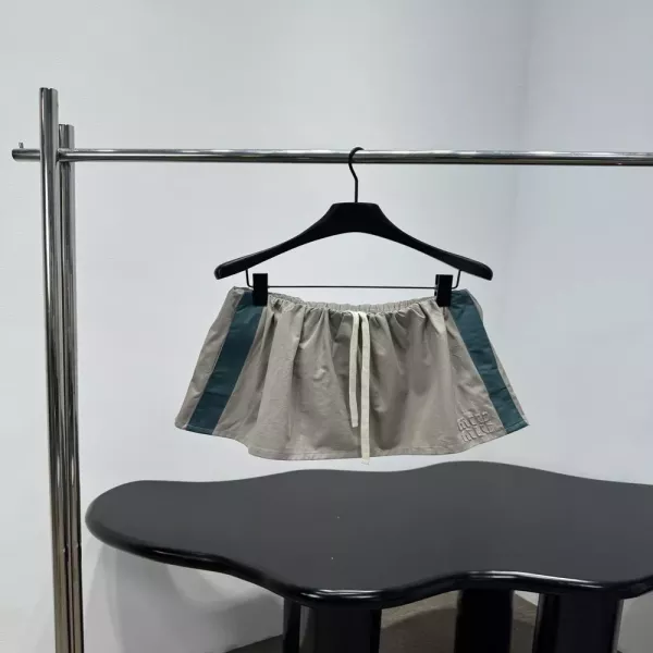 미우미우 워싱 트윌 미니 스커트