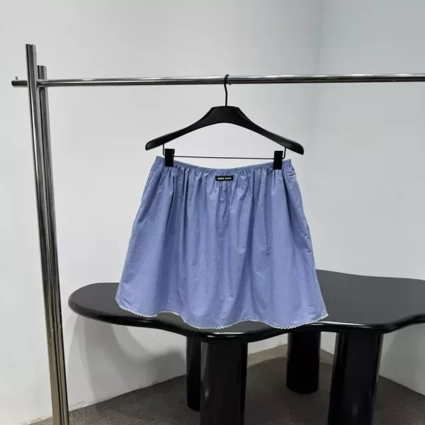 미우미우 체크 자수 플레어 스커트