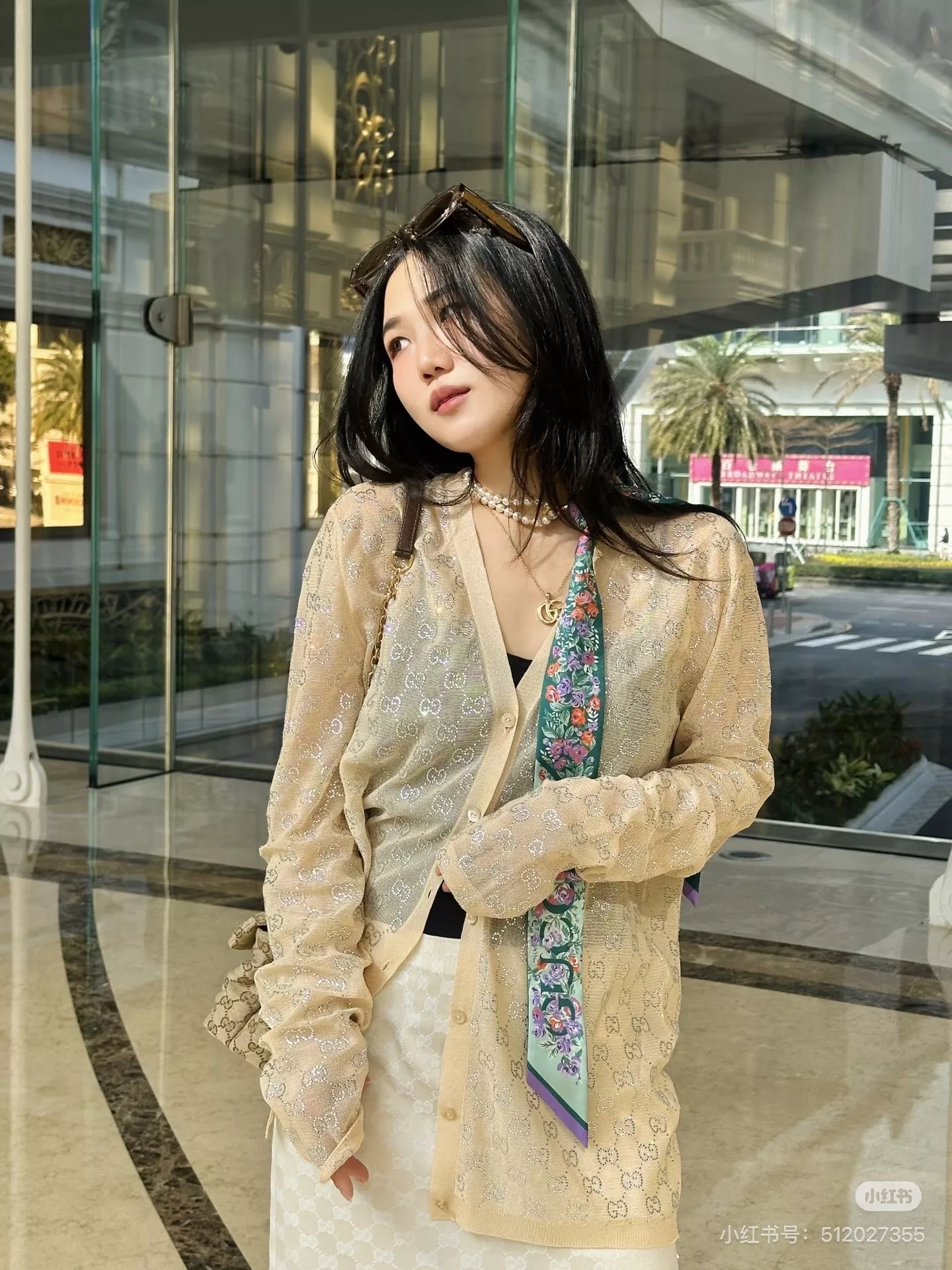 구찌 브이넥 GG 크리스탈 니트 가디건 상세 이미지 22