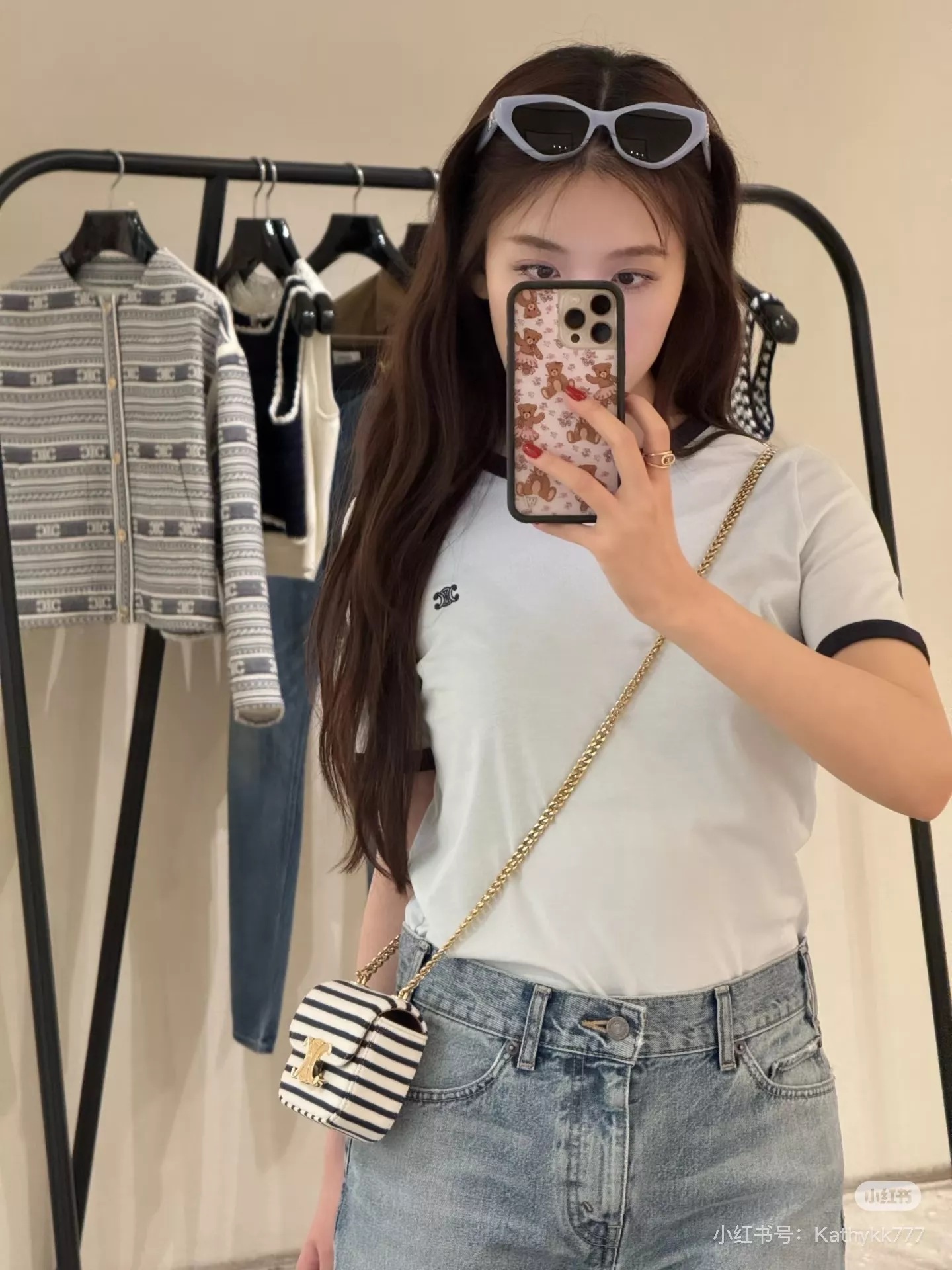 셀린느 트리오페 자수 배색 반팔 티셔츠 상세 이미지 19