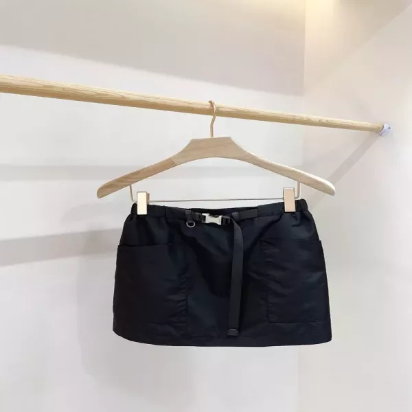 프라다 리나일론 벨트 포켓 스커트