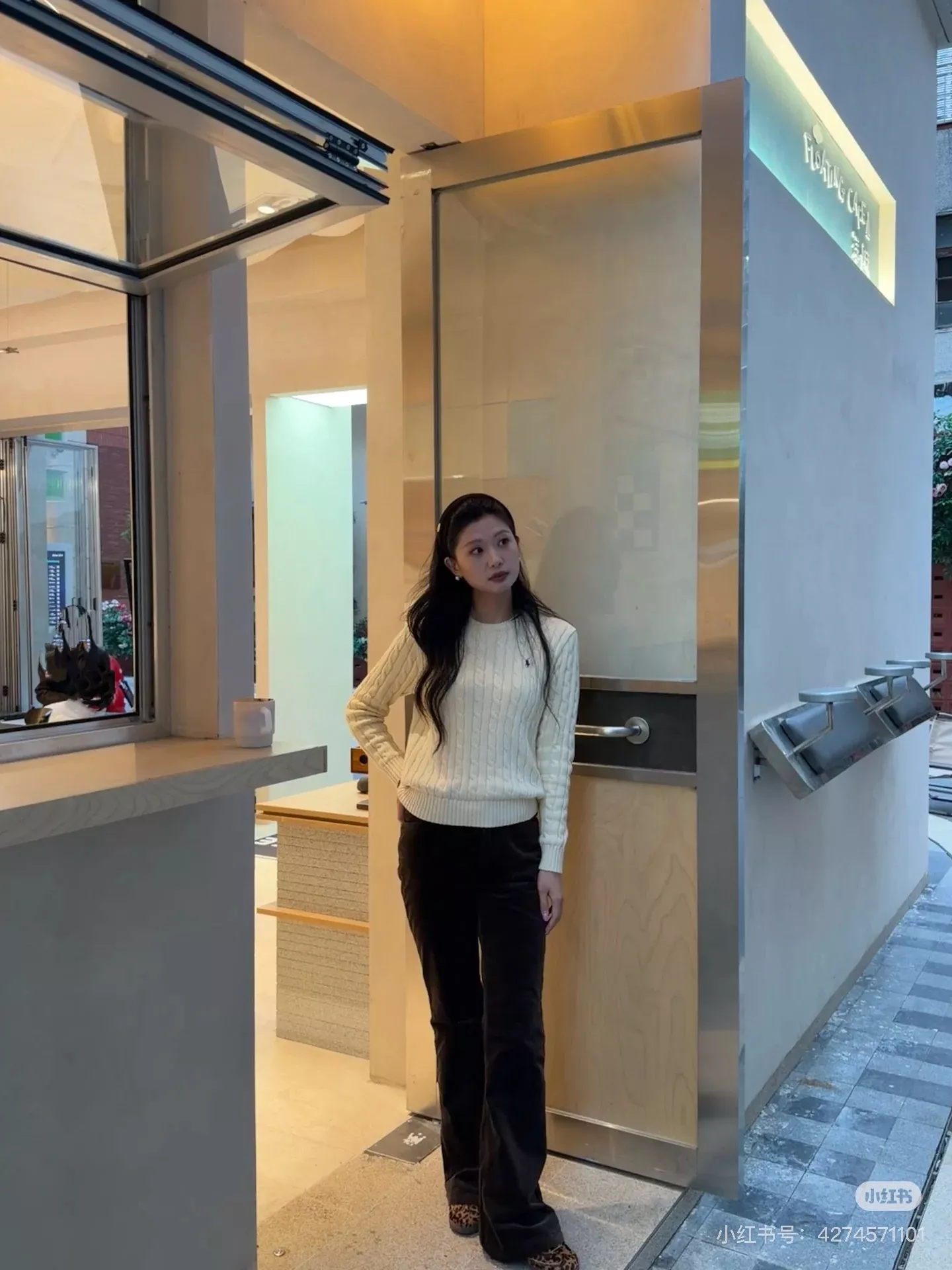 랄프로렌 케이블 꽈배기 자수 울 캐시미어 니트 상세 이미지 92