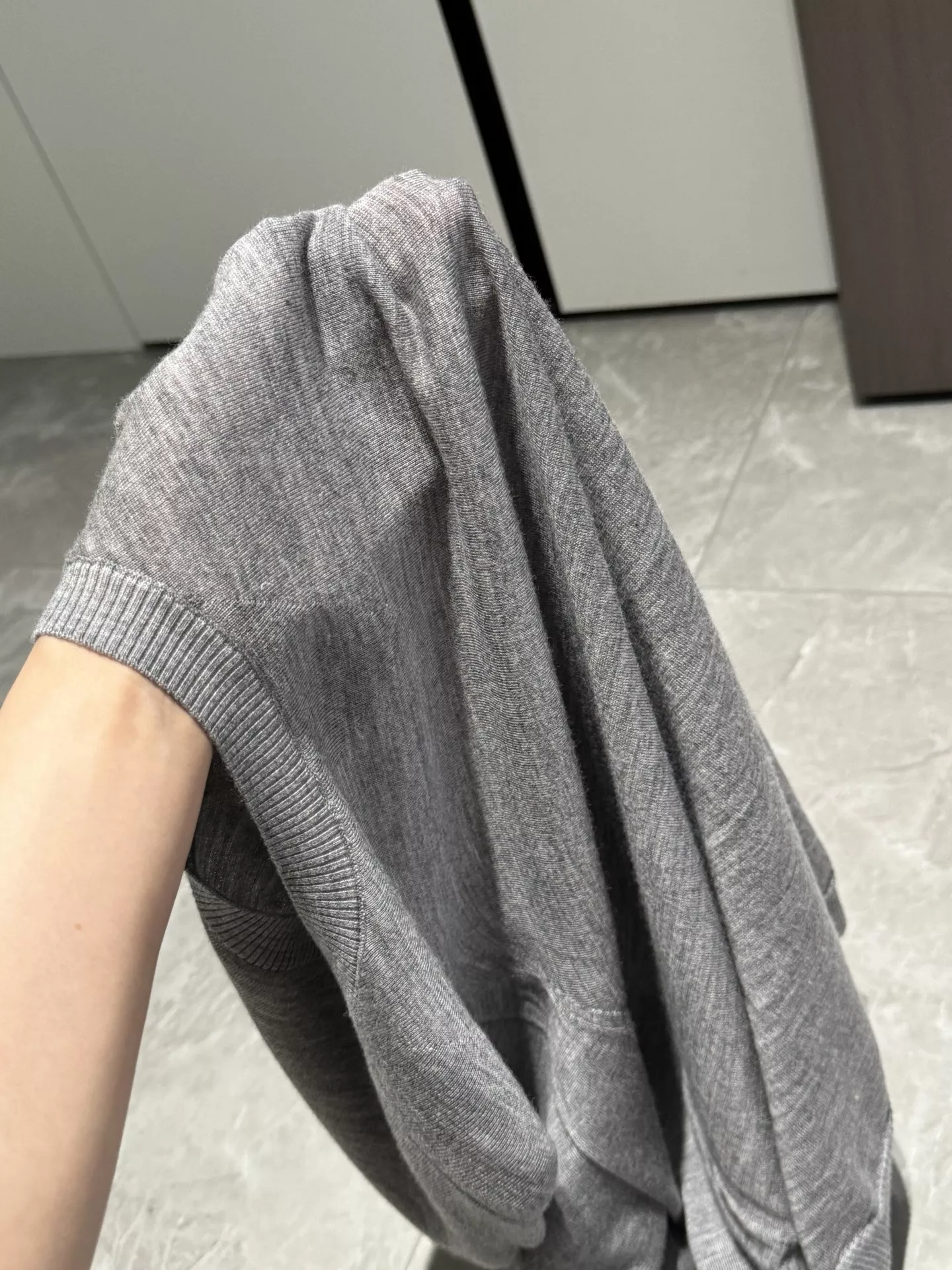 샤넬 레드 포인트 그레이 니트웨어 상세 이미지 26
