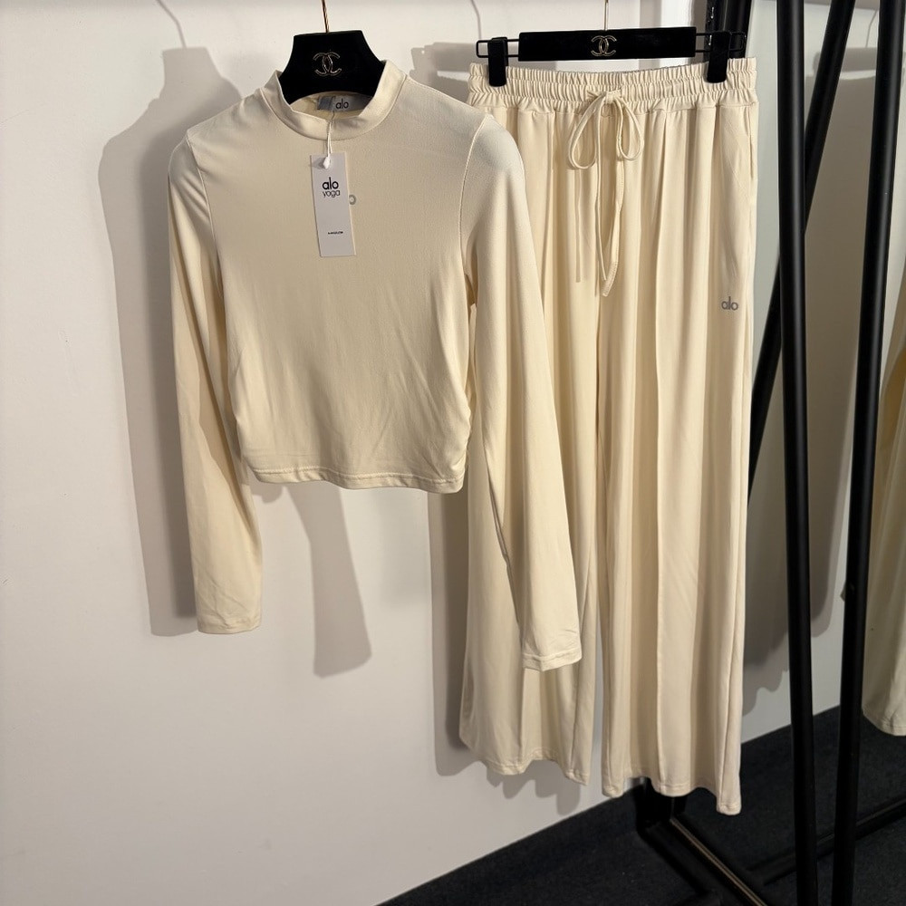 알로 슬림핏 긴소매 상의 와이드 팬츠 세트