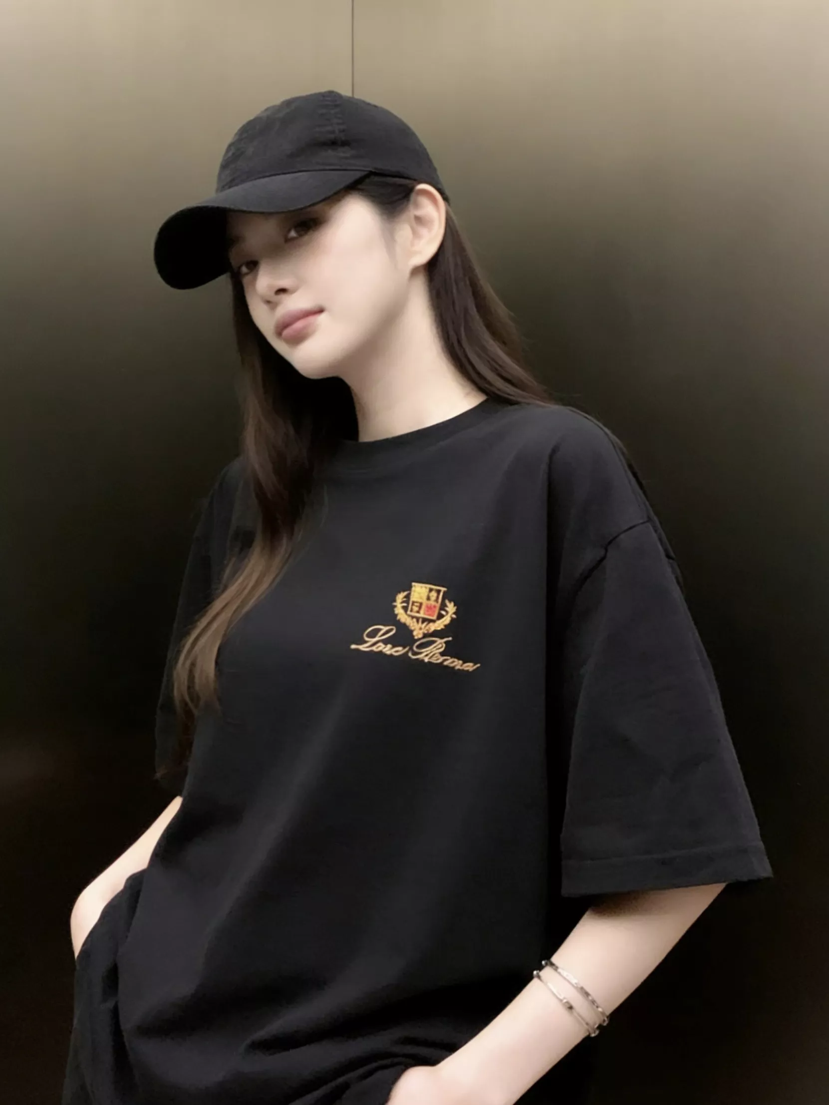 로로피아나 자수 로고 코튼 반소매 티셔츠 상세 이미지 20