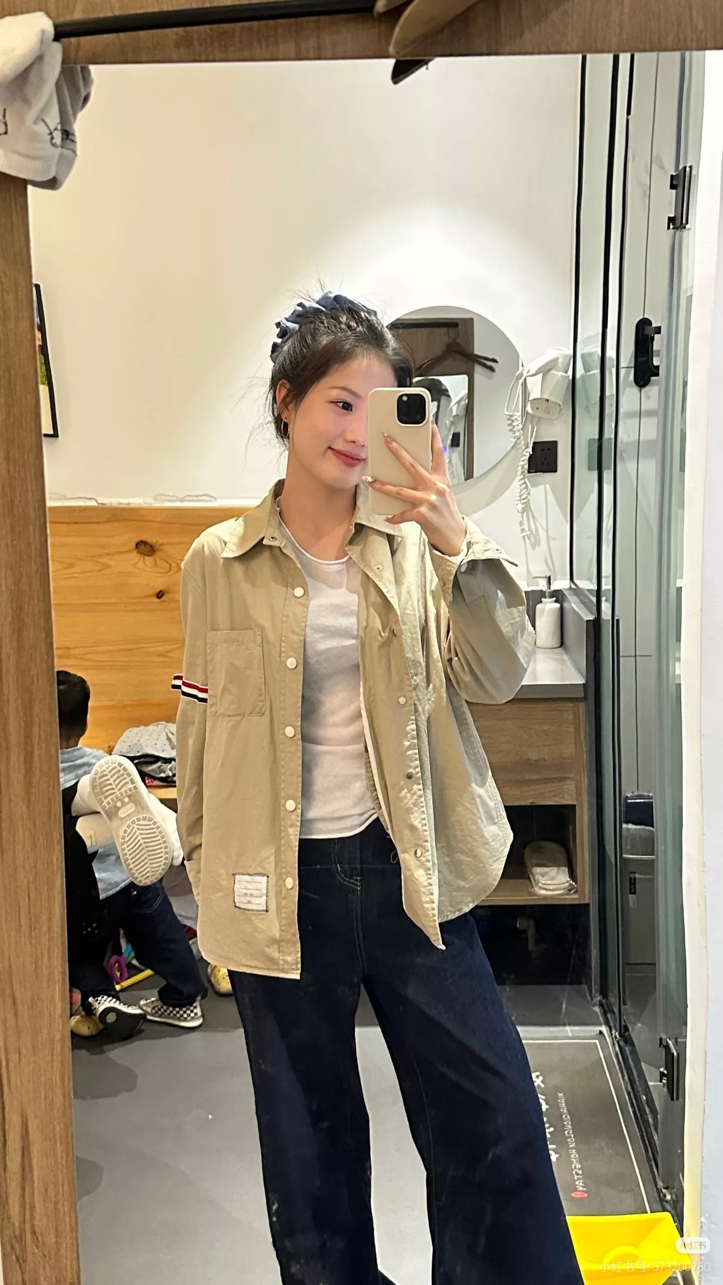 톰브라운 삼선 포인트 오버핏 롱 셔츠 상세 이미지 46