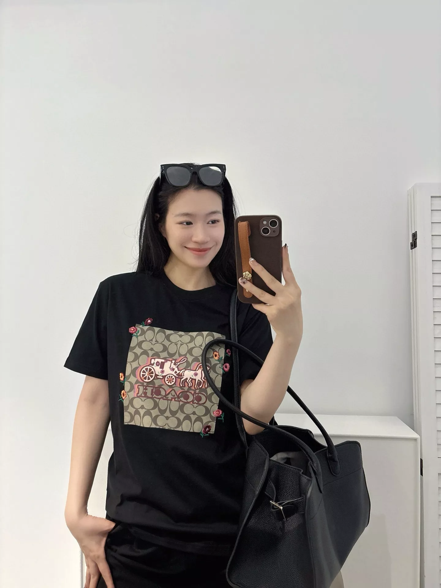 코치 마차 자수 프린트 반소매 티셔츠 상세 이미지 74