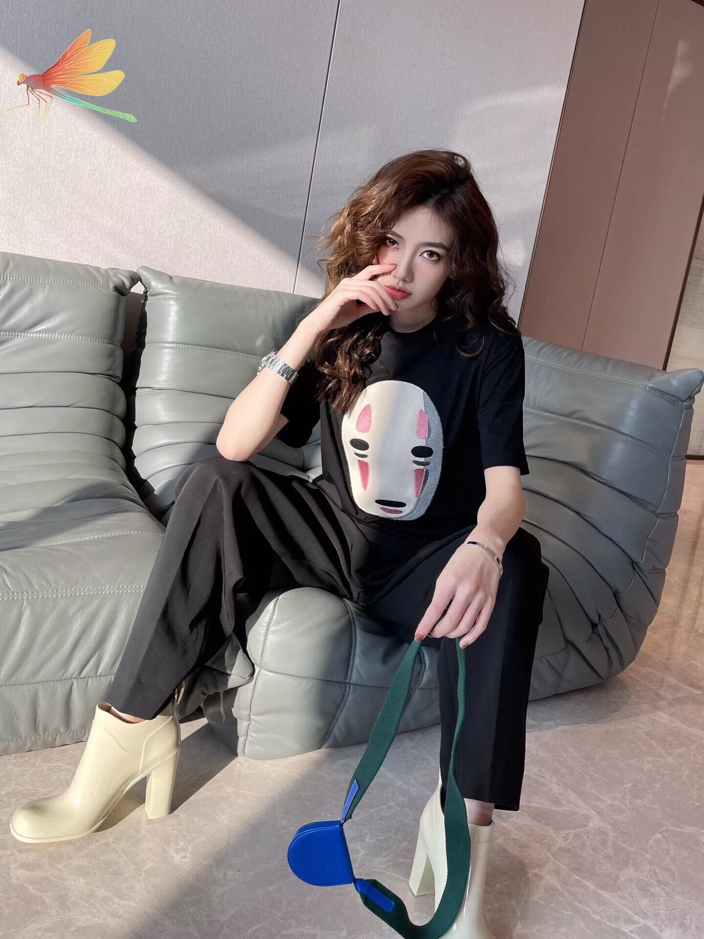 로에베 애니메이션 콜라보 그래픽 티셔츠 상세 이미지 16
