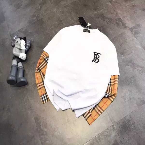 버버리 체크 레이어드 긴소매 티셔츠