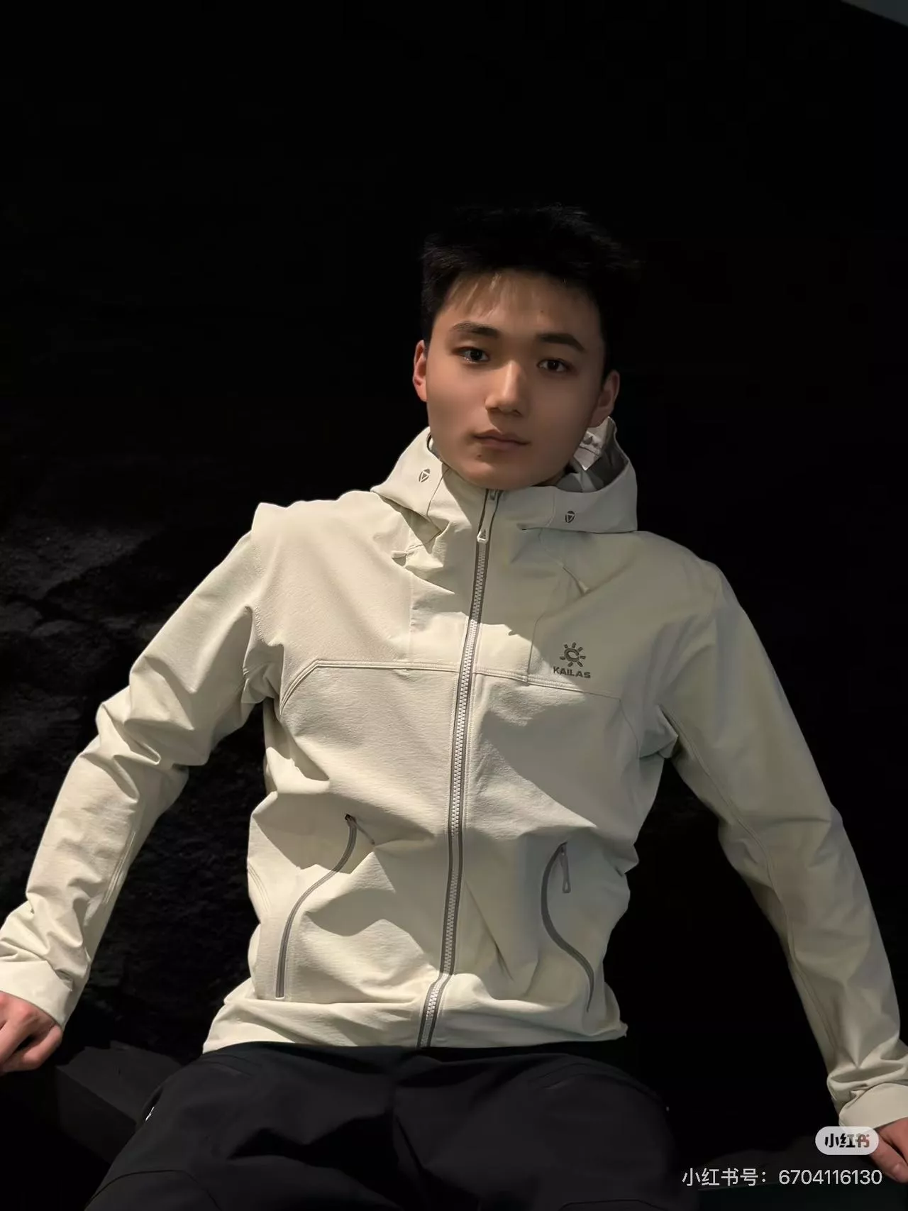 카일라스 스탠드넥 소프트쉘 아웃도어 재킷 상세 이미지 9