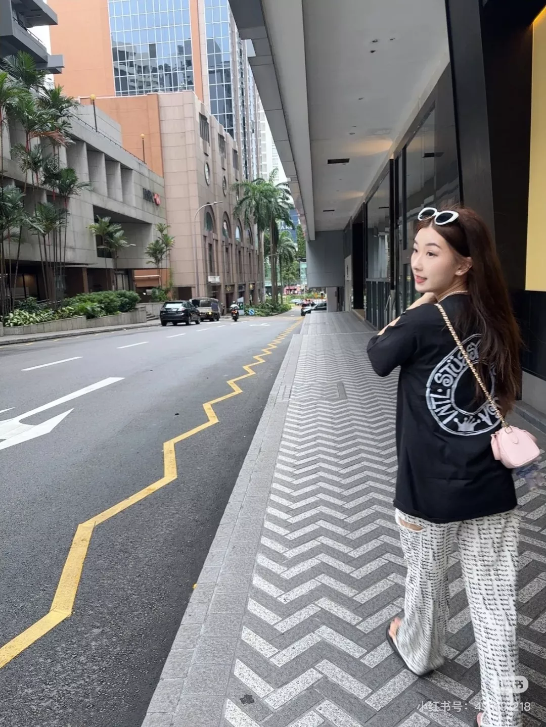 스투시 백 로고 프린트 반팔 티셔츠 상세 이미지 22