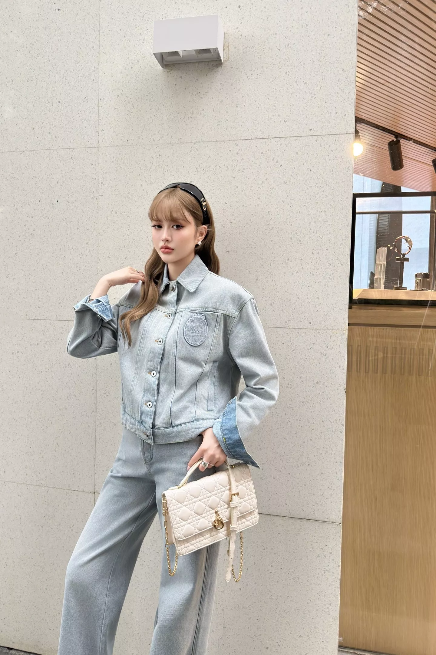 디올 하이웨이스트 와이드 데님 팬츠 상세 이미지 30