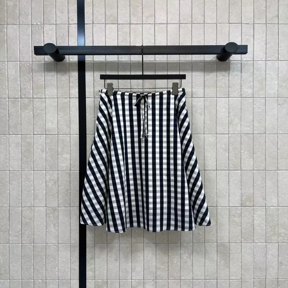 디올 체크 플레어 스커트