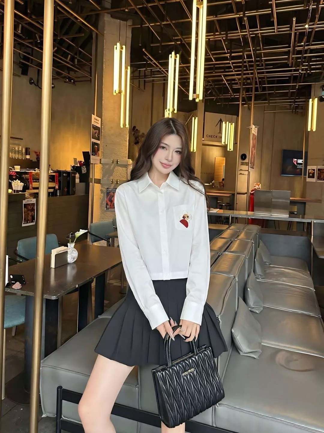 디올 화이트 자수 포켓 크롭 셔츠 상세 이미지 13