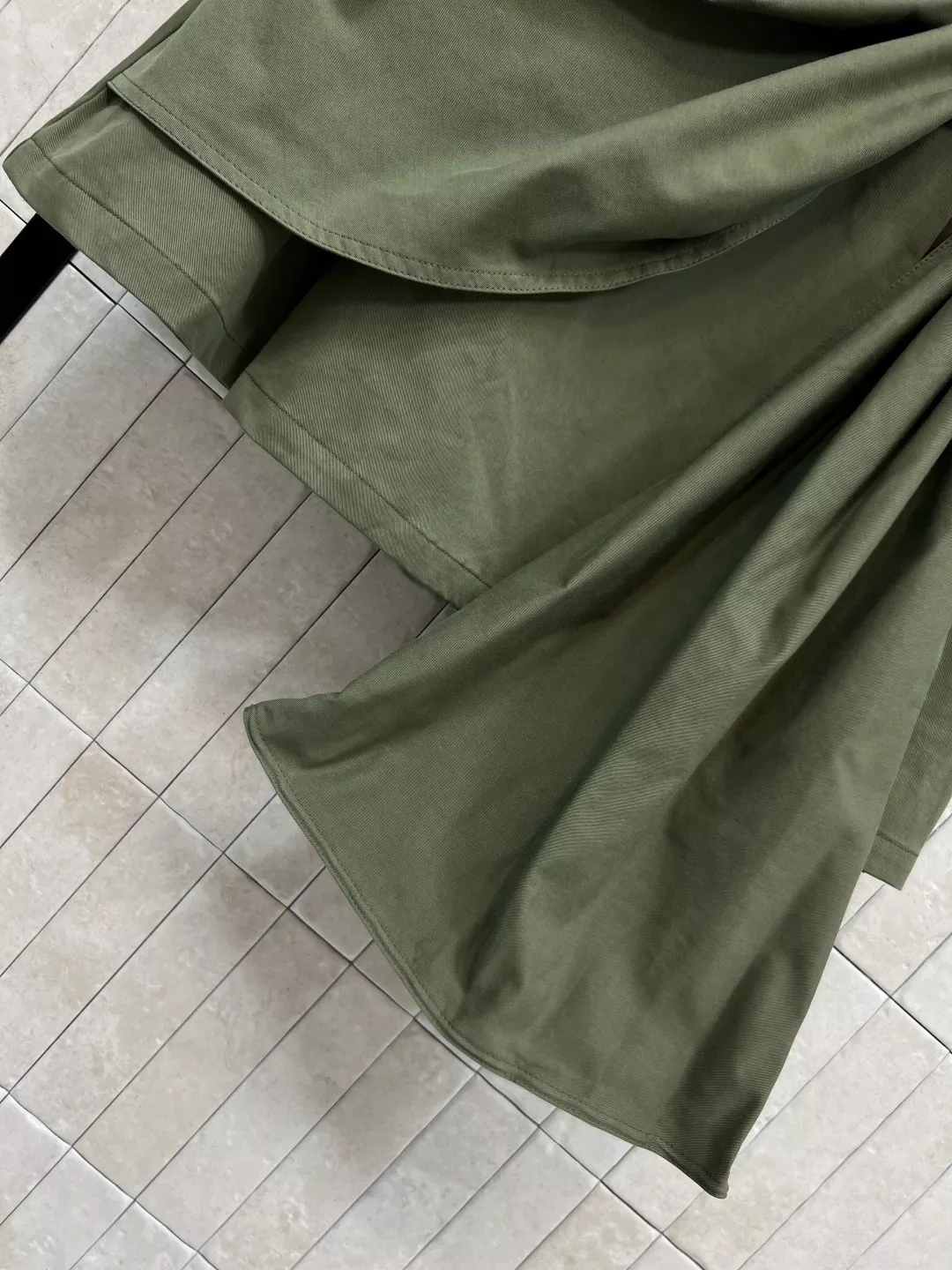 디올 언발란스 랩 스타일 코튼 스커트 상세 이미지 3