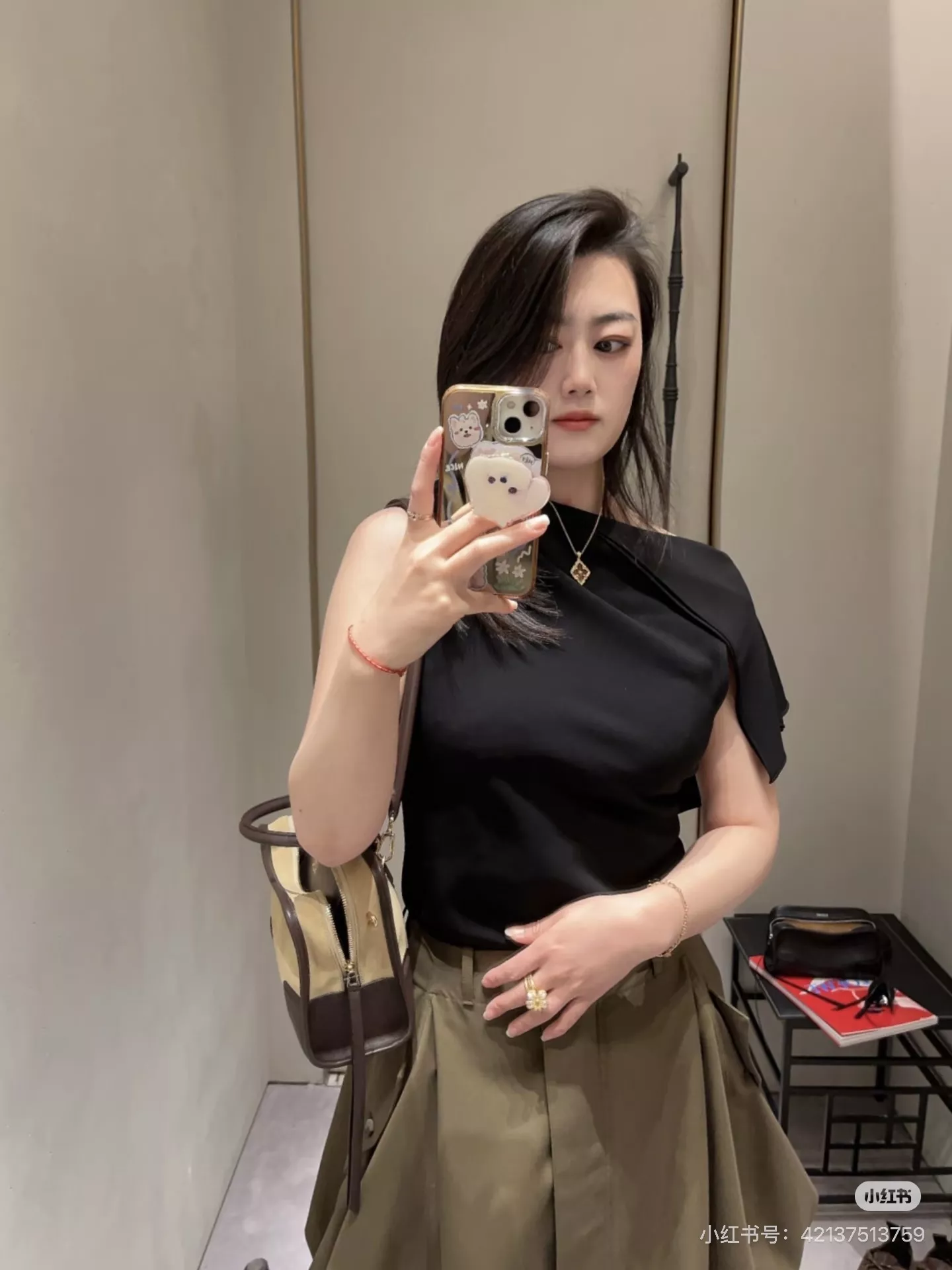 로에베 카키 포켓 버블 미니 스커트 상세 이미지 37