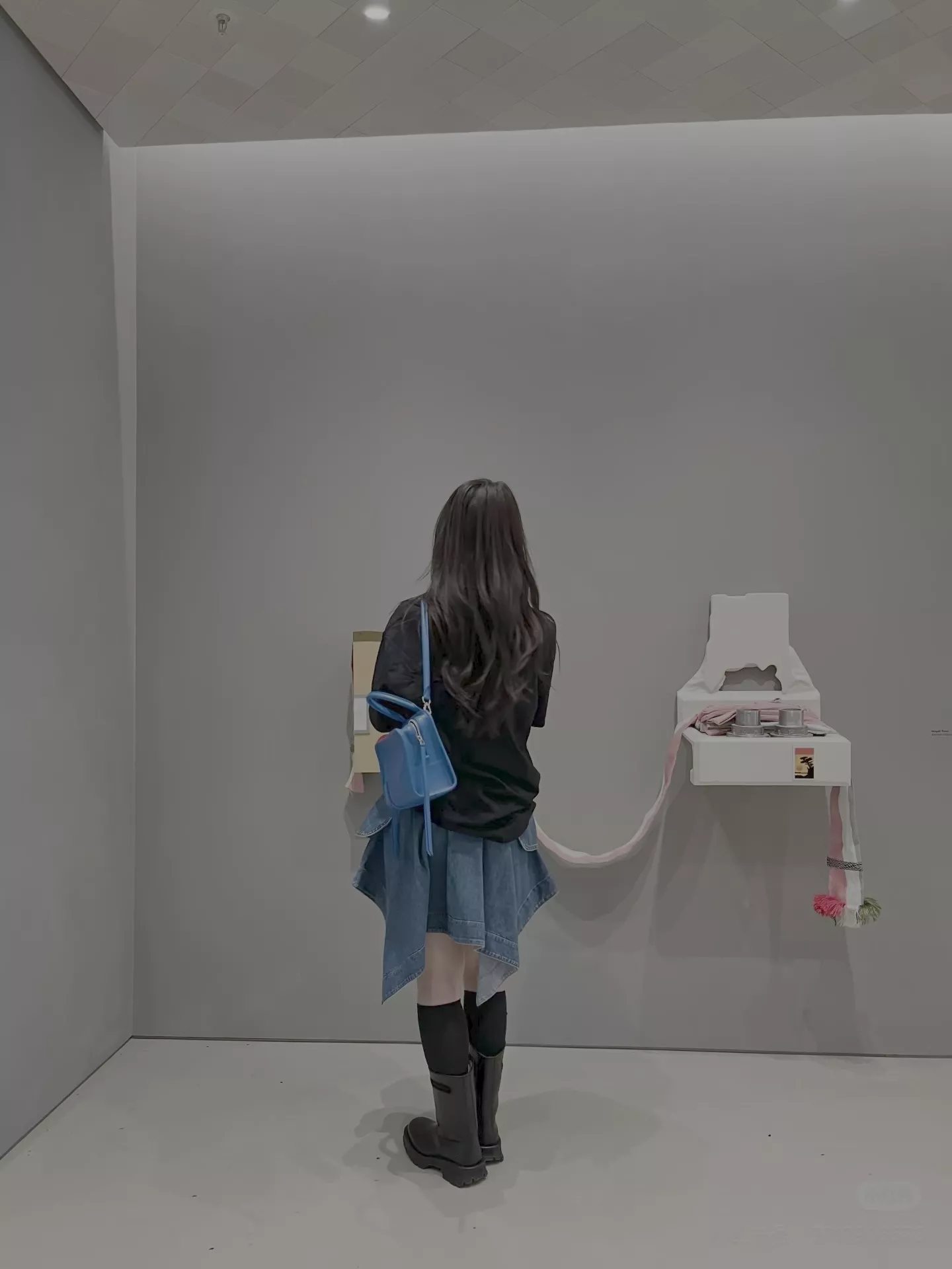 로에베 언밸런스 워싱 데님 스커트 상세 이미지 44