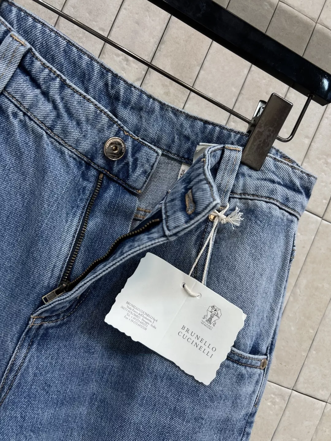 브루넬로쿠치넬리 빈티지 워싱 와이드 데님 팬츠 상세 이미지 6