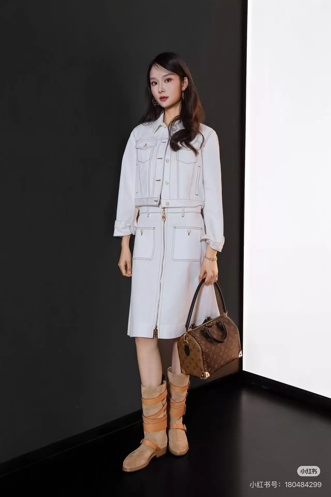로에베 화이트 데님 지퍼 스커트 상세 이미지 16