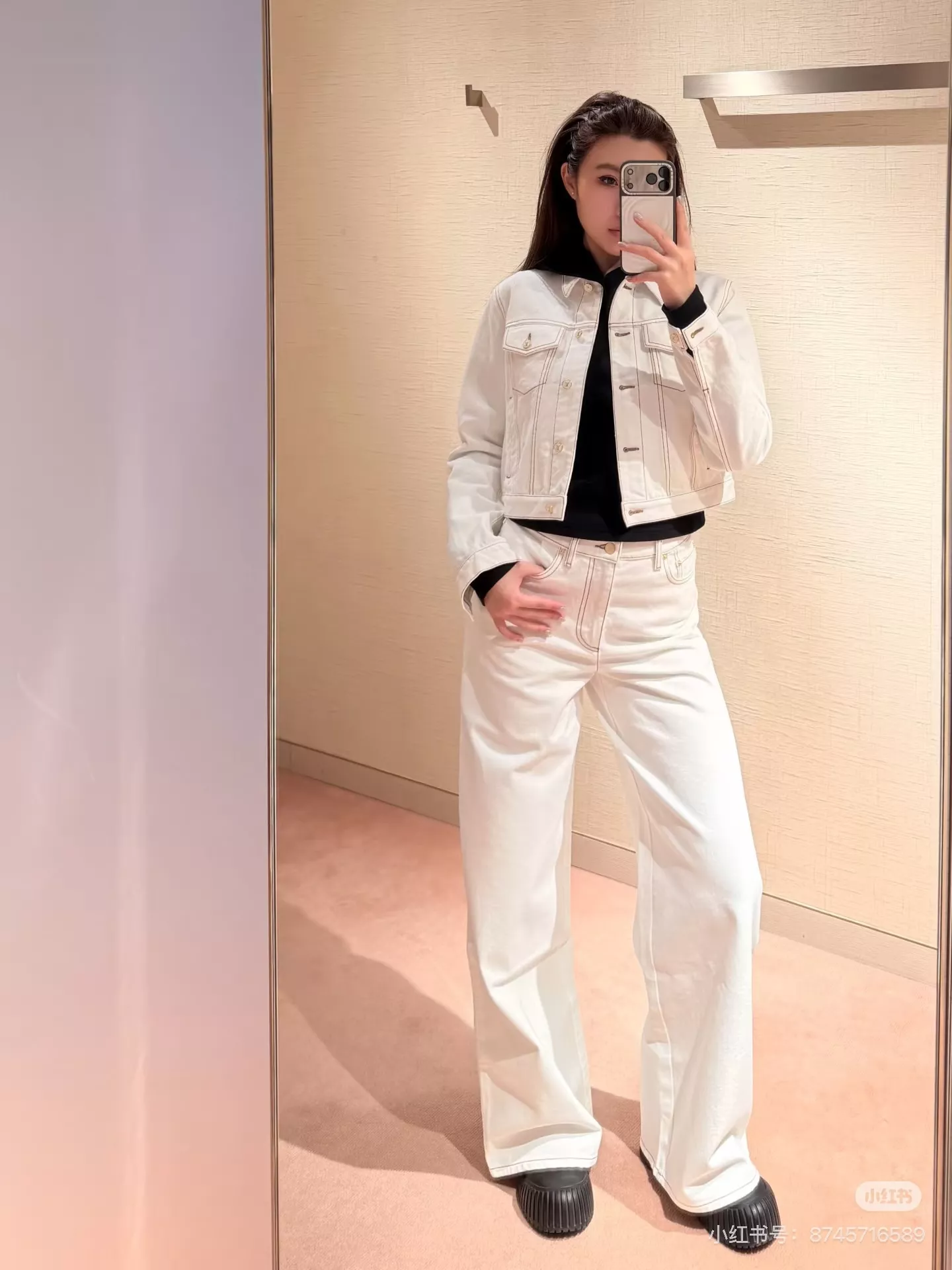 로로피아나 화이트 하이웨이스트 와이드 데님 팬츠 상세 이미지 17