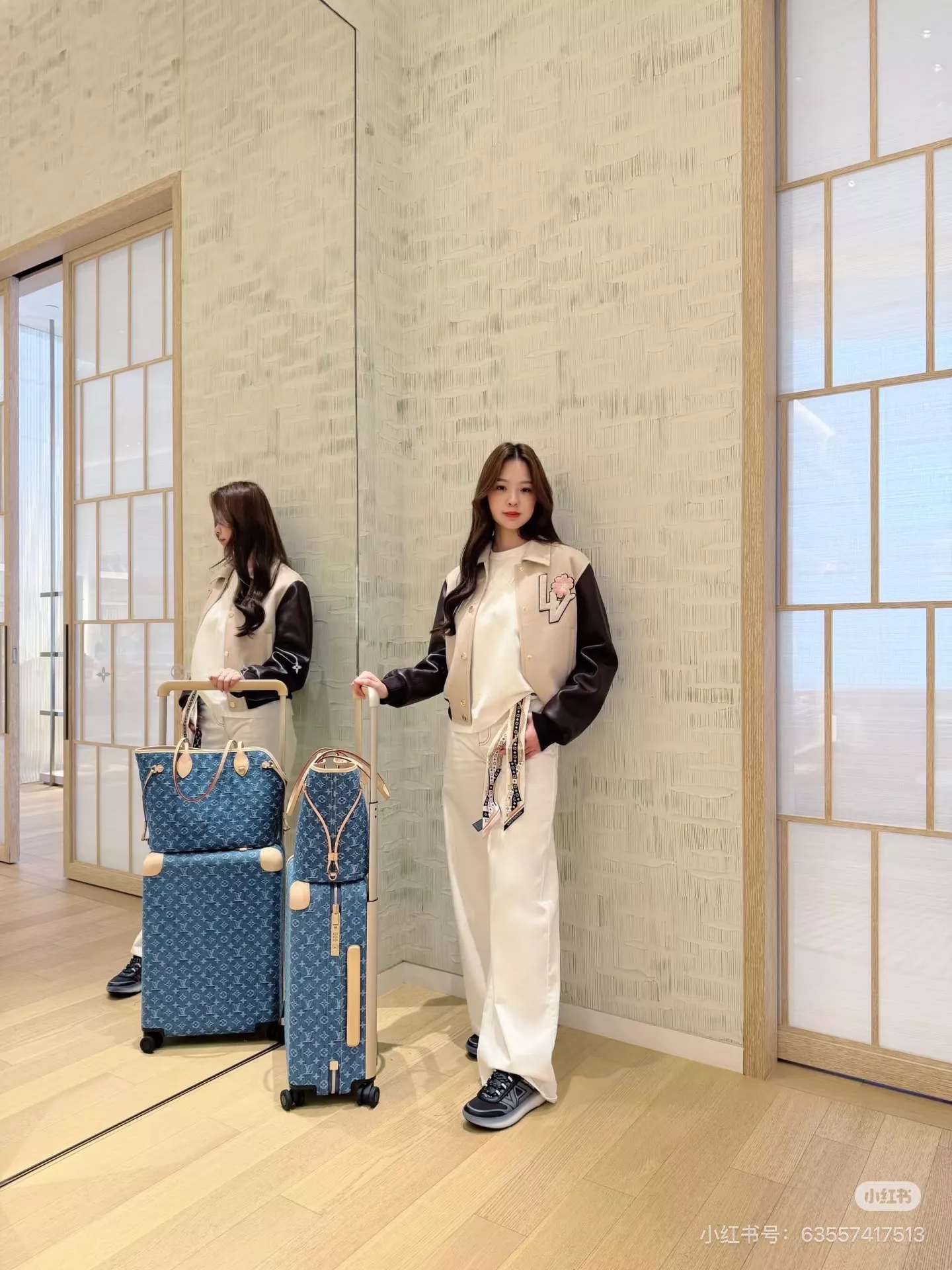 로로피아나 화이트 하이웨이스트 와이드 데님 팬츠 상세 이미지 32
