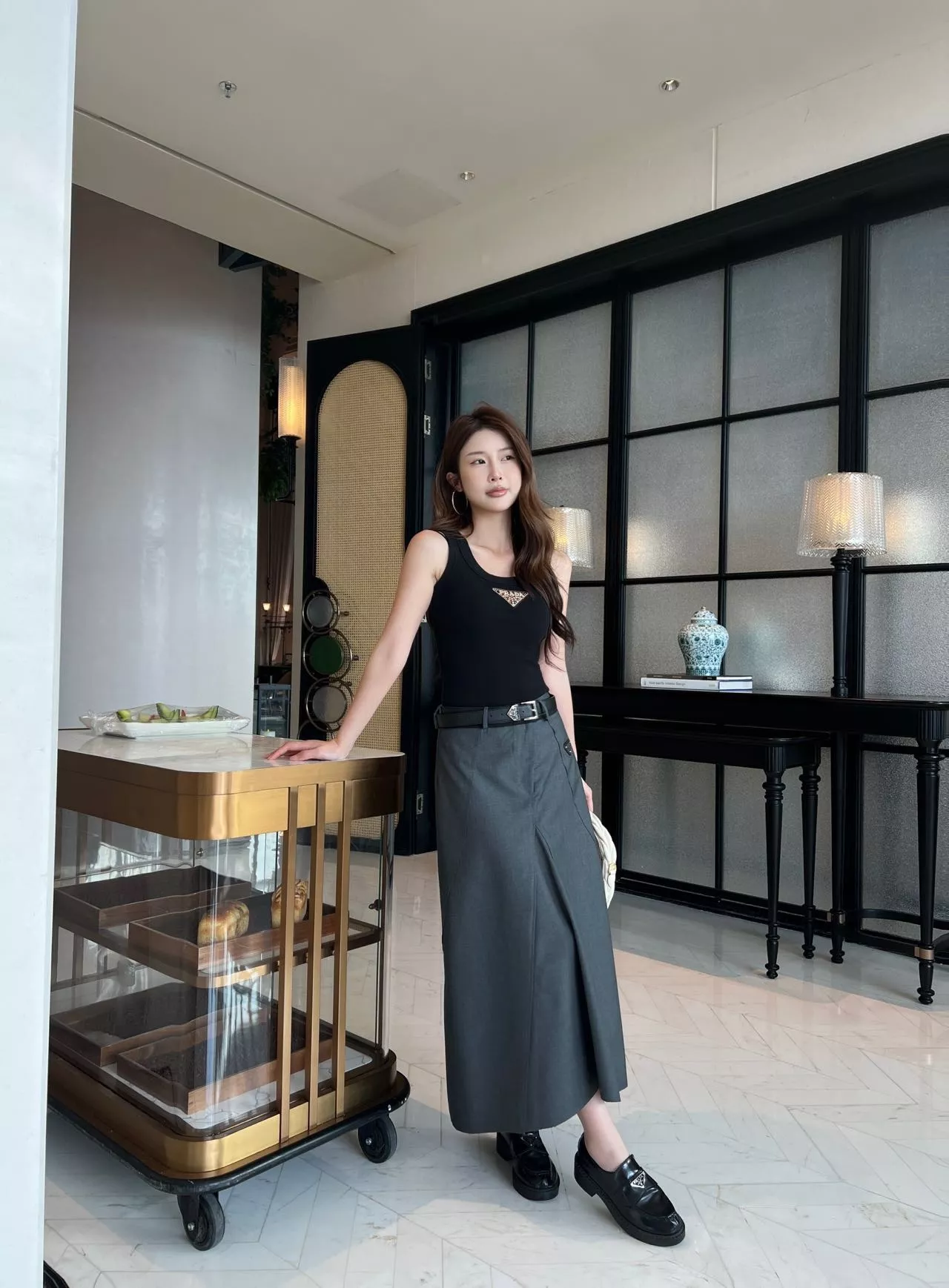 프라다 불규칙 밑단 정장 스커트 상세 이미지 24