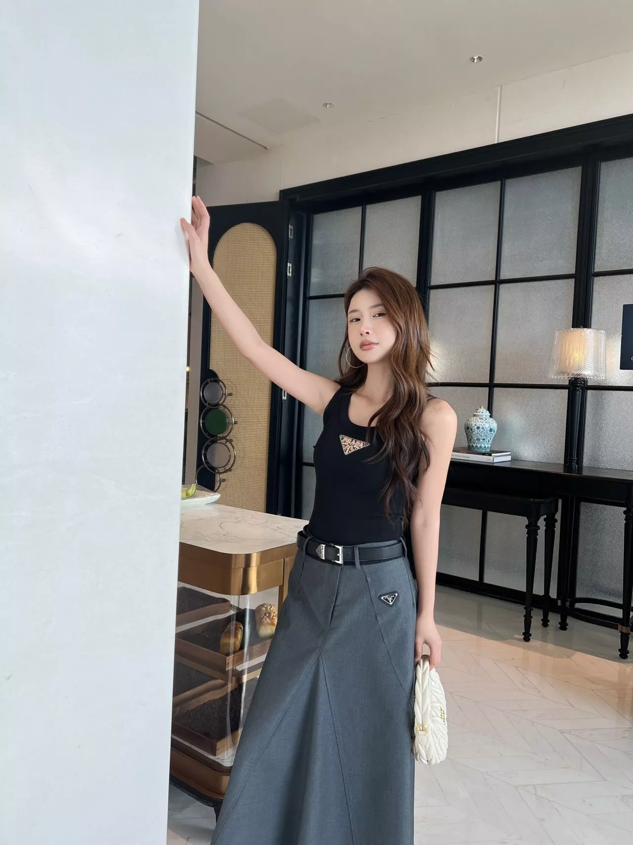 프라다 불규칙 밑단 정장 스커트 상세 이미지 22