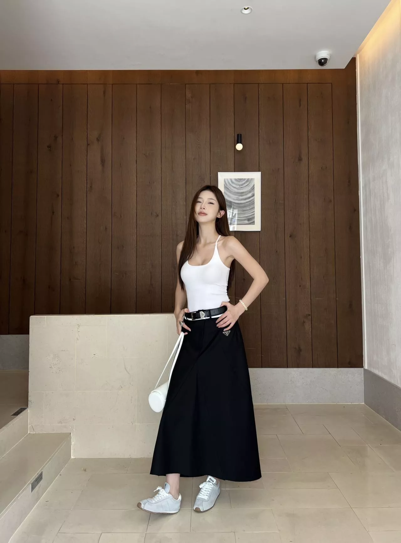 프라다 불규칙 밑단 정장 스커트 상세 이미지 16